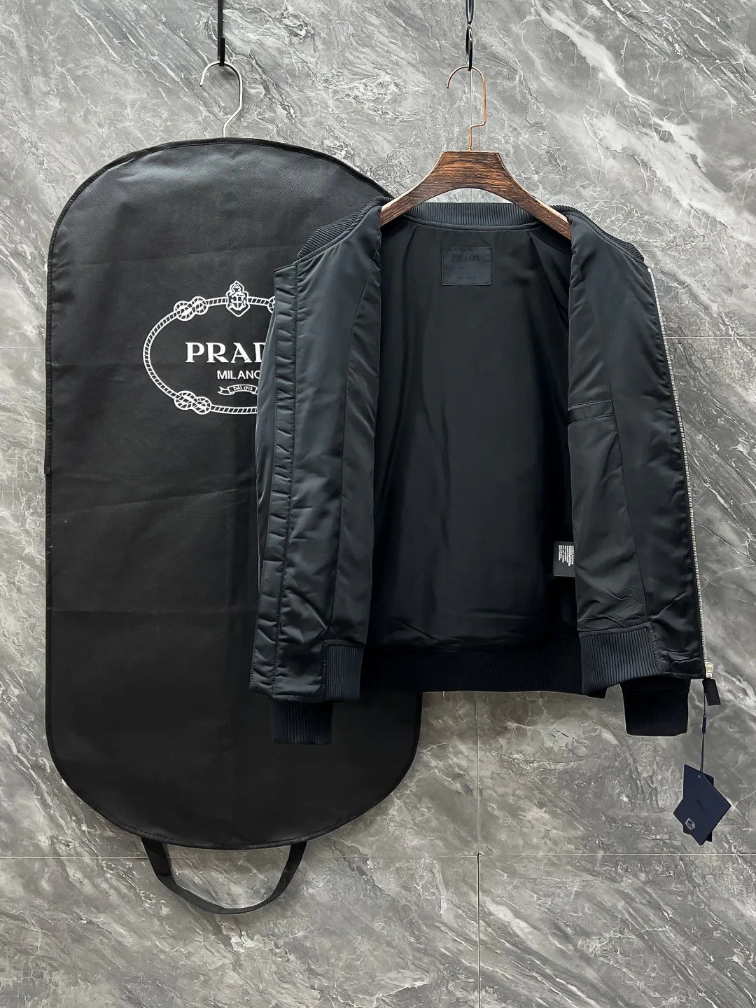 Куртки И Пуховики Женские Prada 273135