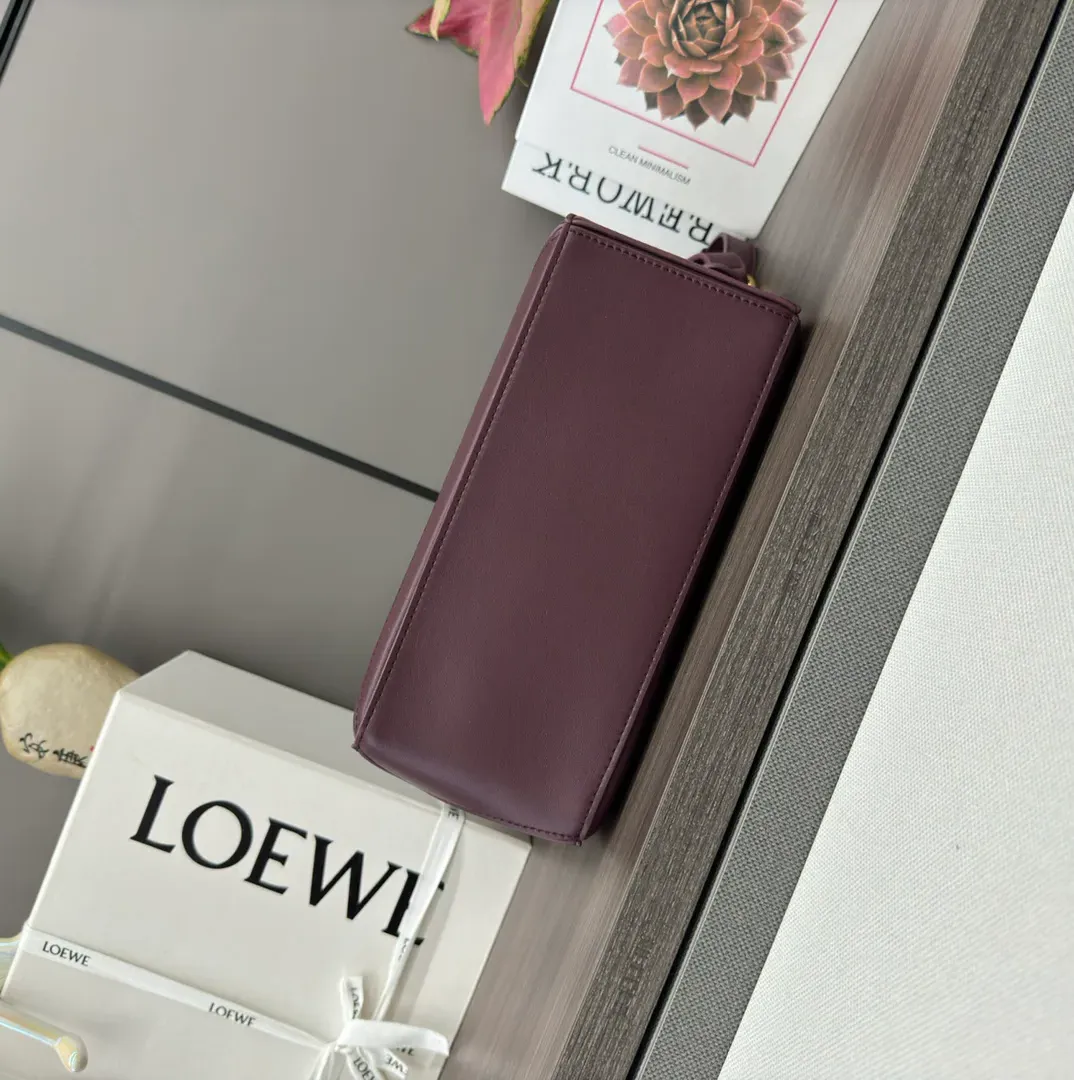 Сумки На Ремне Женские Loewe 820137