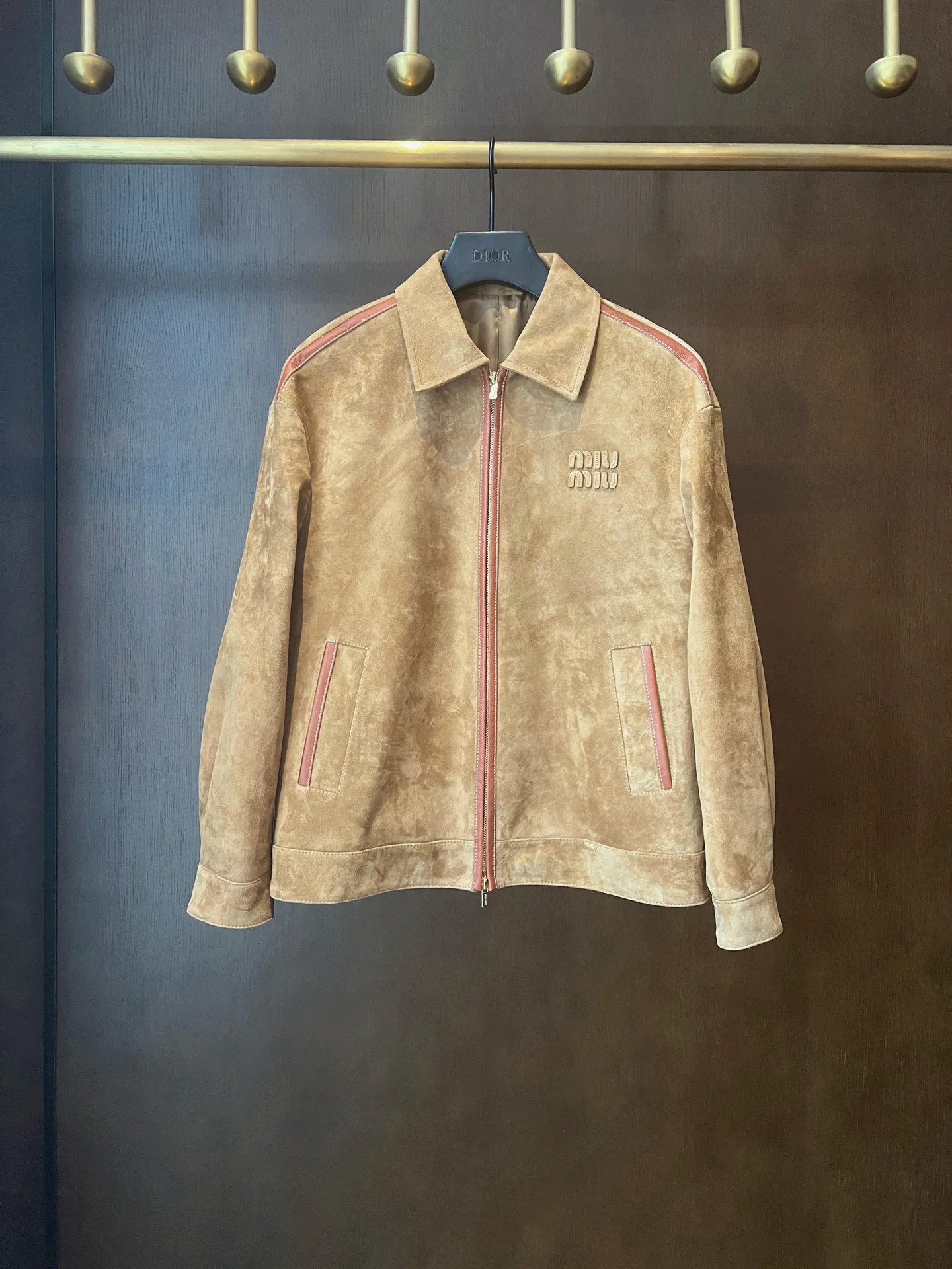 Кожаные Куртки И Дублёнки Женские Miu Miu 9101784