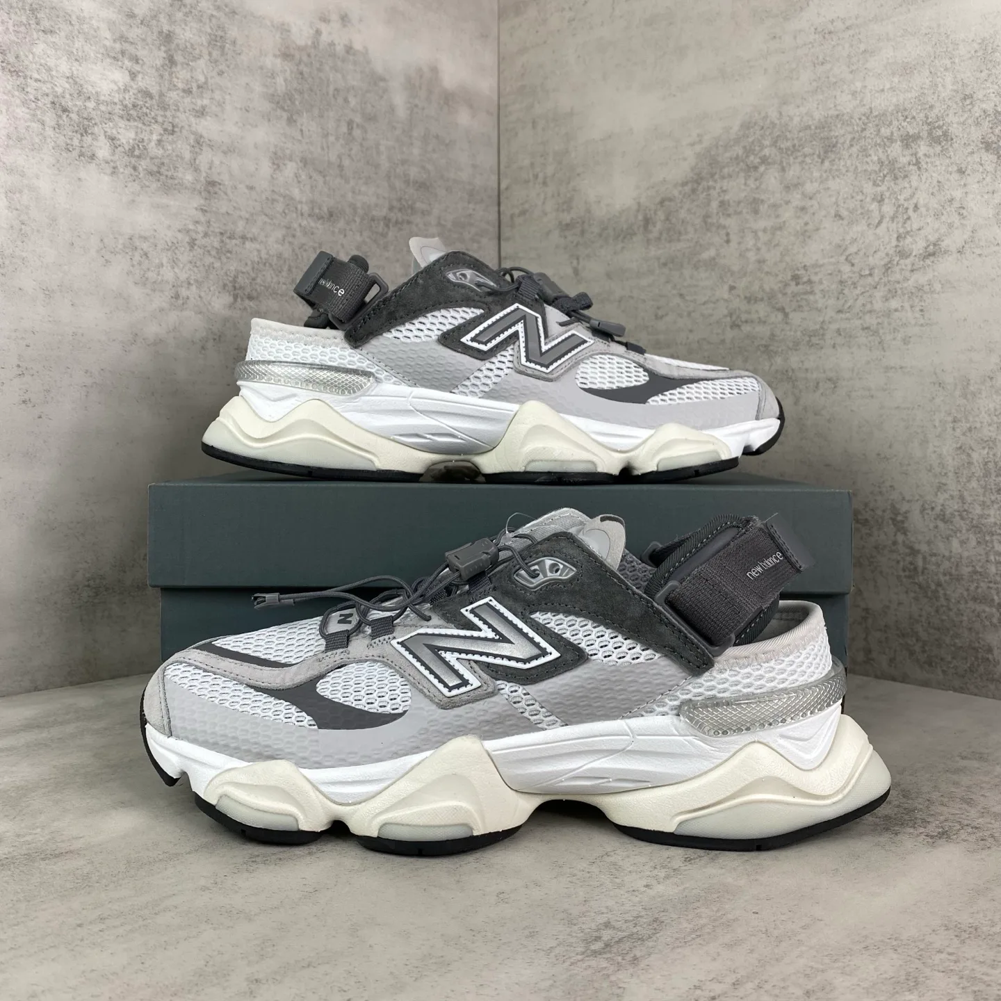 Кроссовки Женские New Balance 17460388