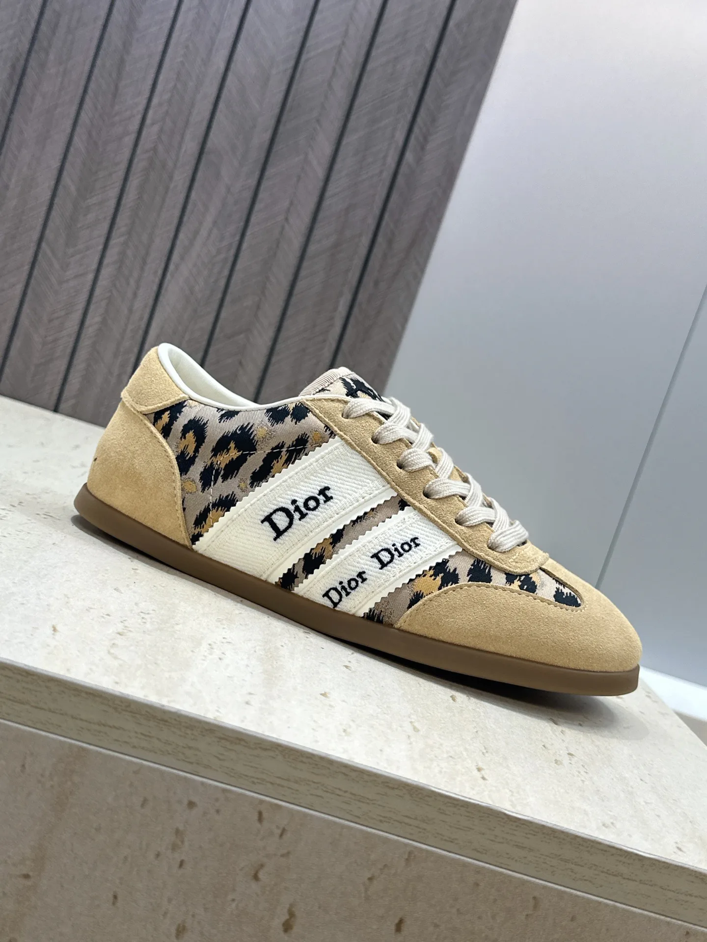 Кроссовки Женские Christian Dior 17612348