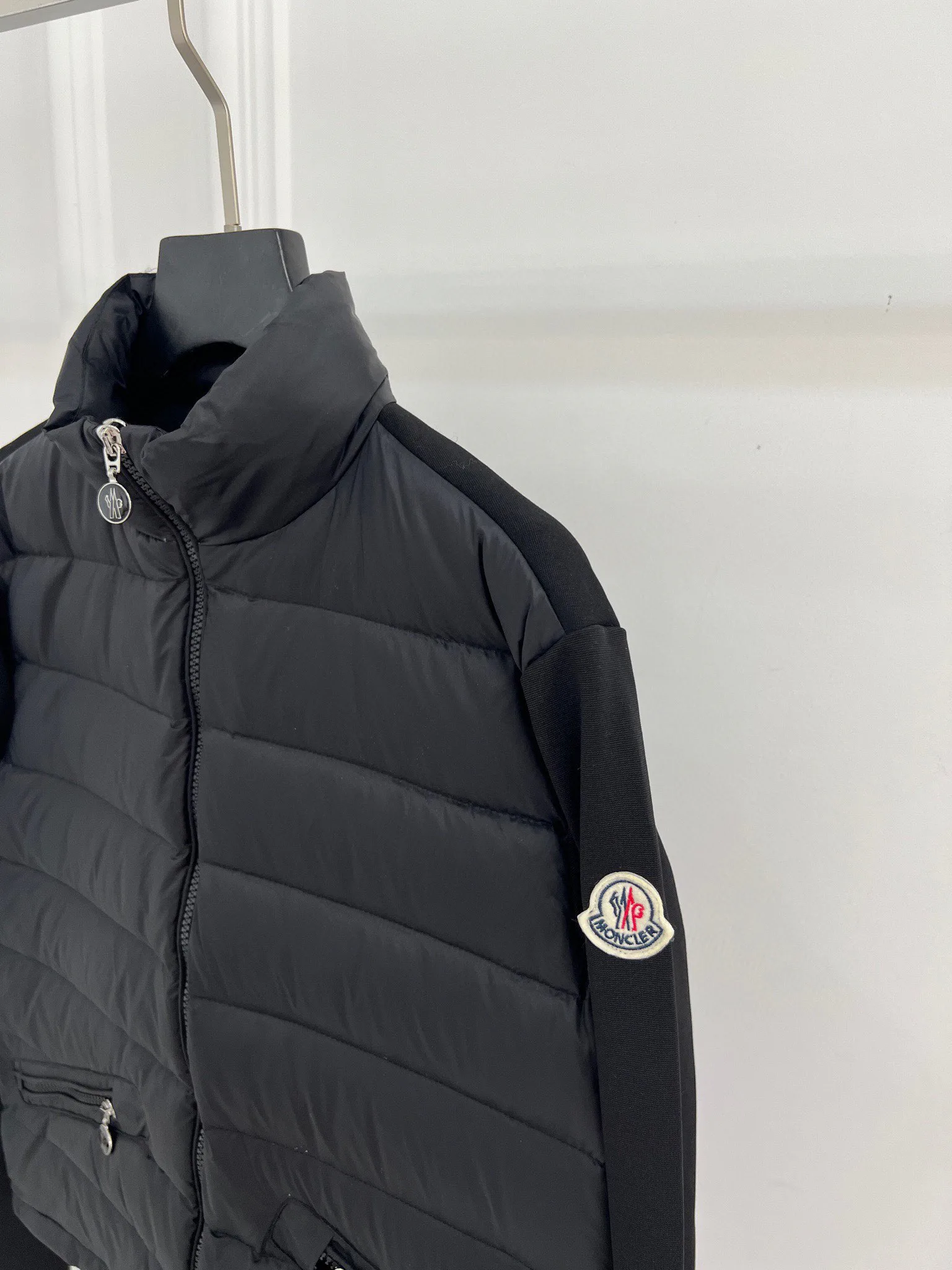 Куртки И Пуховики Женские Moncler 18416232
