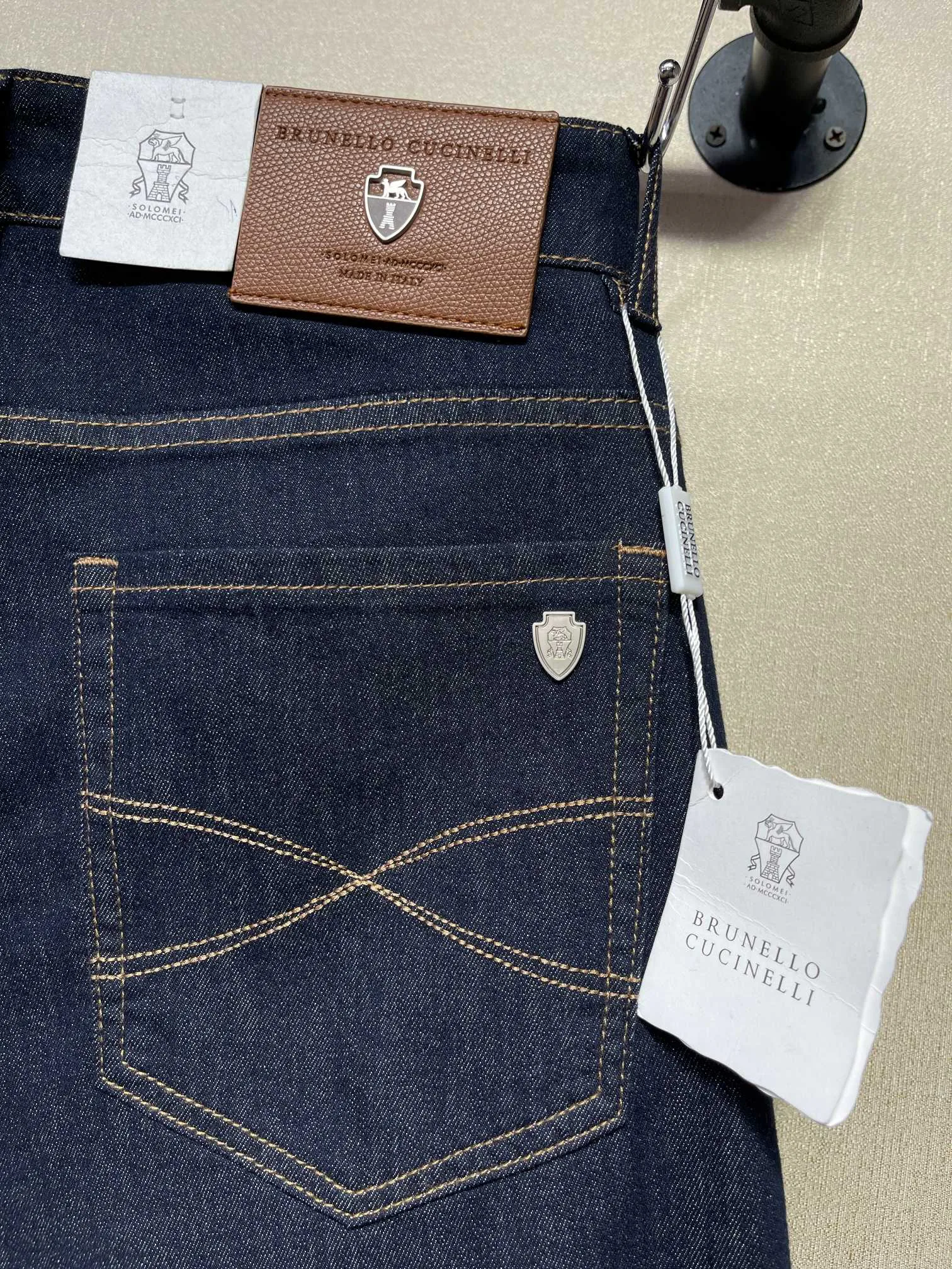 Джинсы Мужские Brunello Cucinelli 12551770