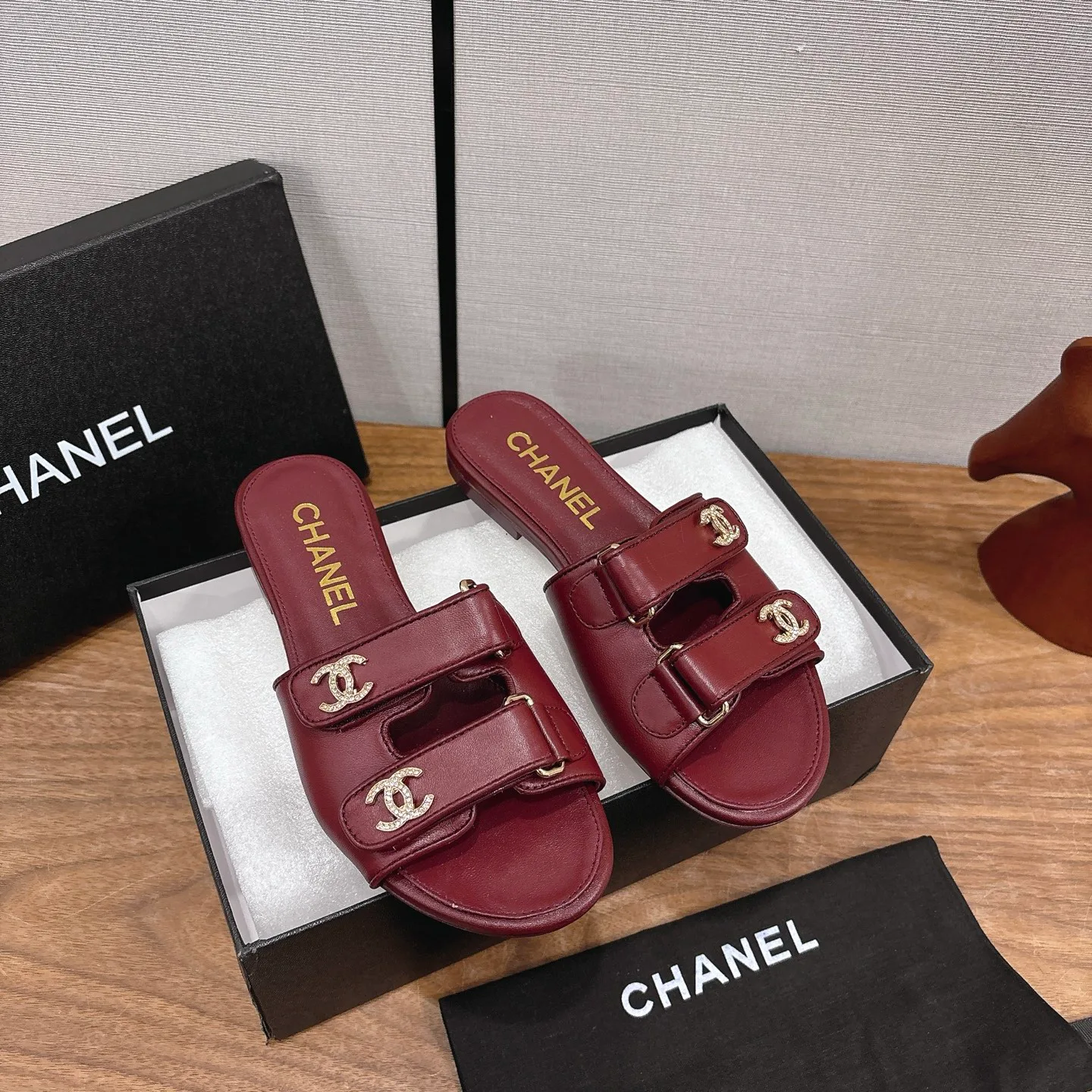 Сандалии Женские Chanel 10644592