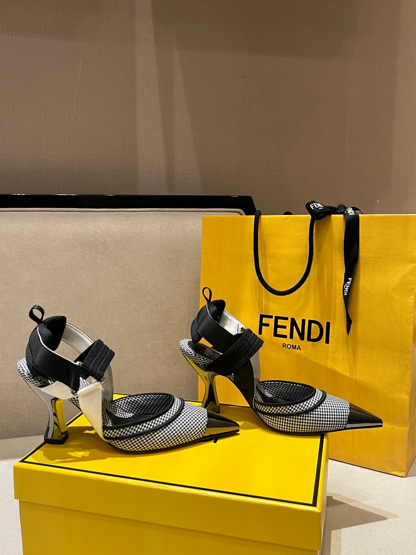 Туфли Женские Fendi 11156802