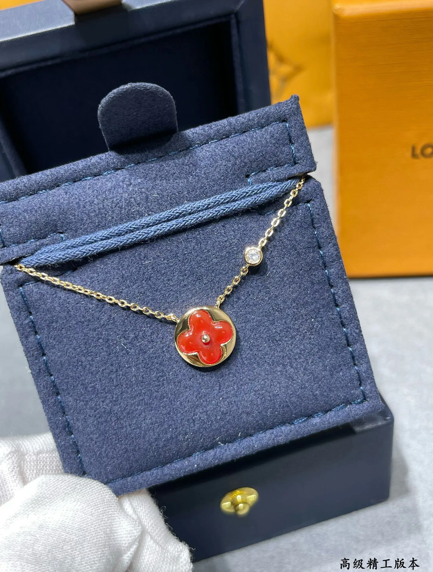 Бижутерия Louis Vuitton 17819341