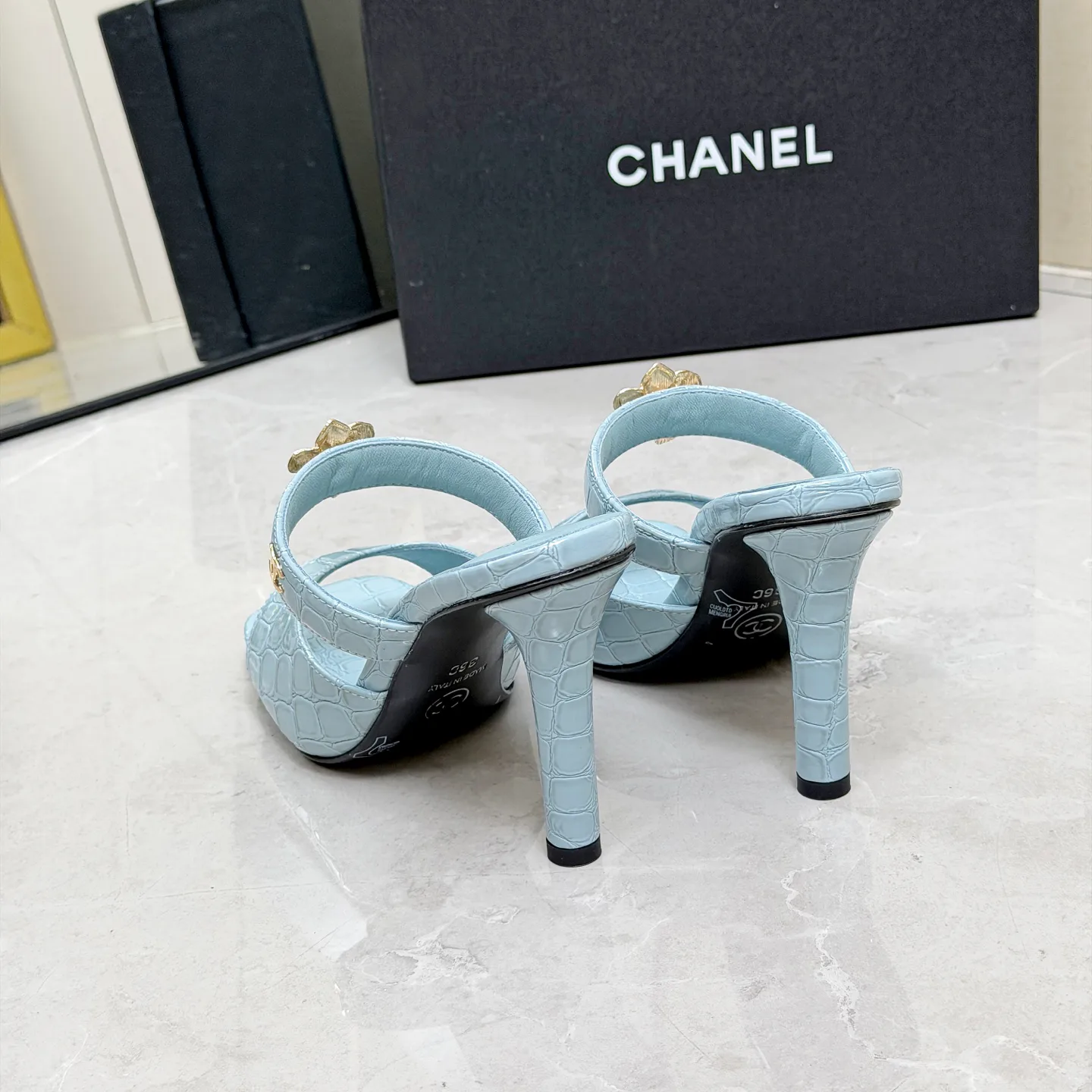 Босоножки Женские Chanel 17335032