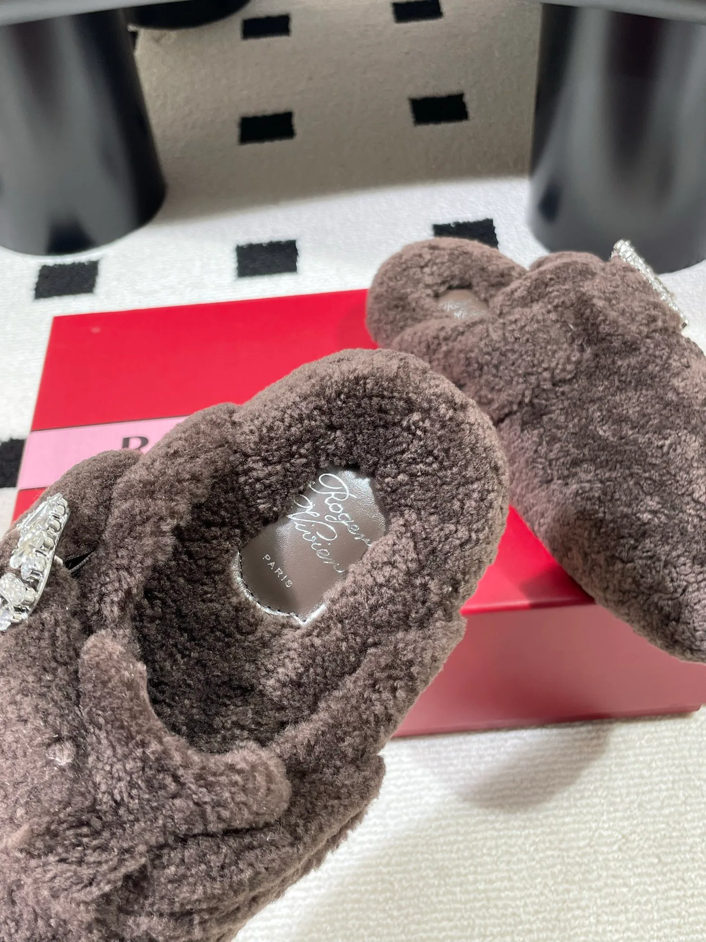 Тапочки Женские Roger Vivier 17861488
