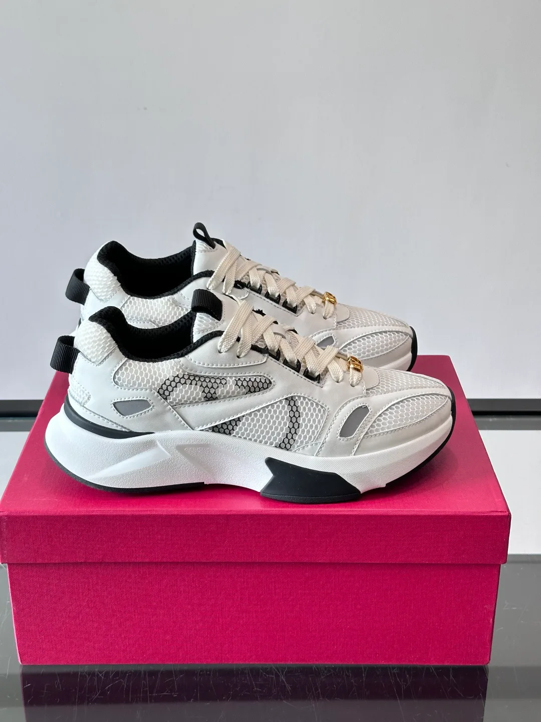 Кроссовки Мужские Valentino 17328752