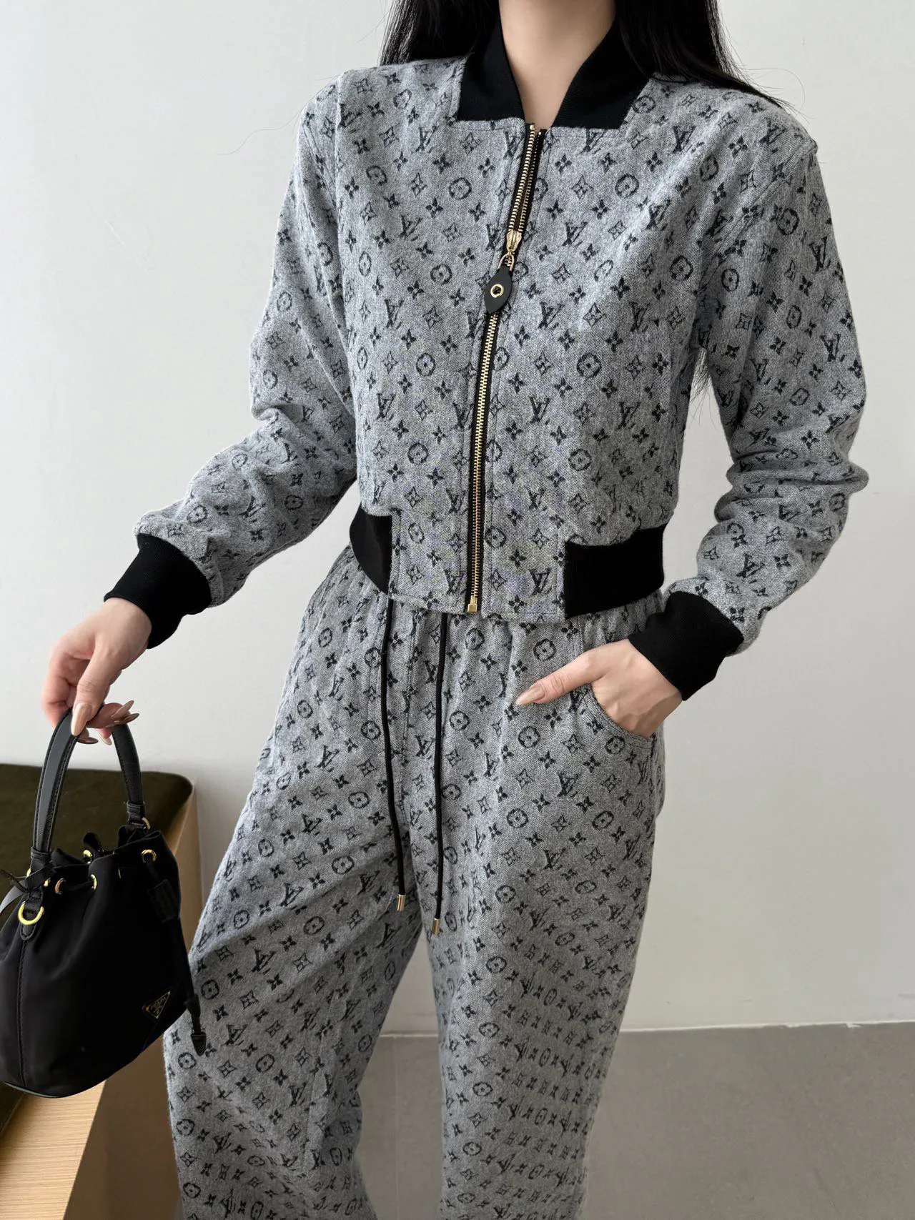 Брюки Женские Louis Vuitton 2245891