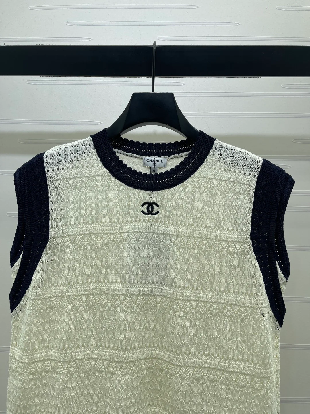 Жилеты Женские Chanel 16903641