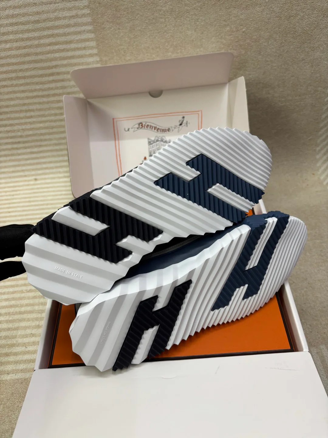 Кроссовки Мужские Hermes 17566543