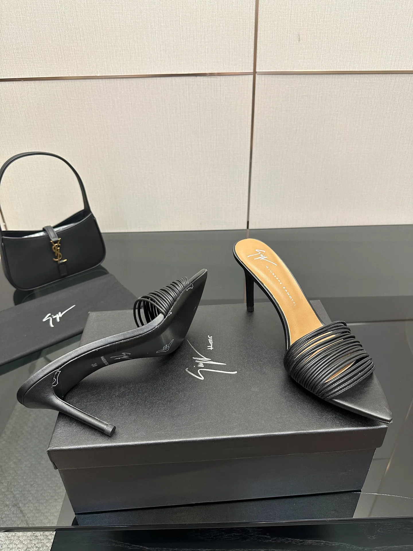 Босоножки Женские Giuseppe Zanotti 83900