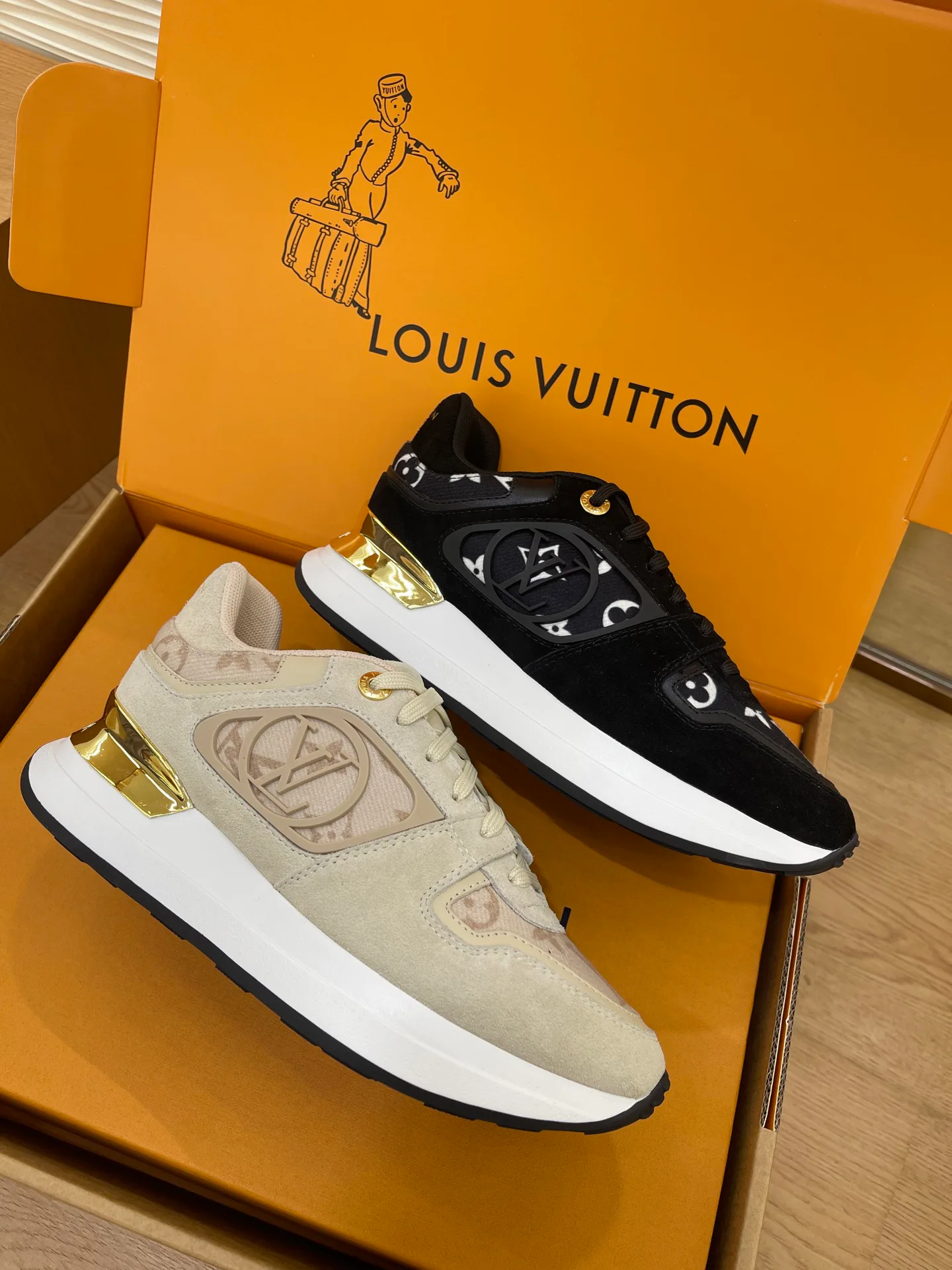 Кроссовки Женские Louis Vuitton 19231902