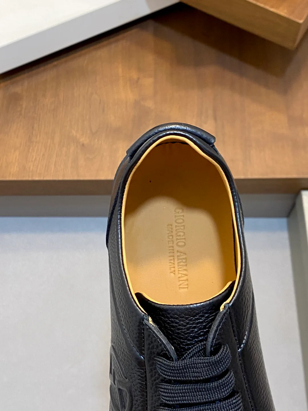 Кроссовки Мужские Armani 18586415
