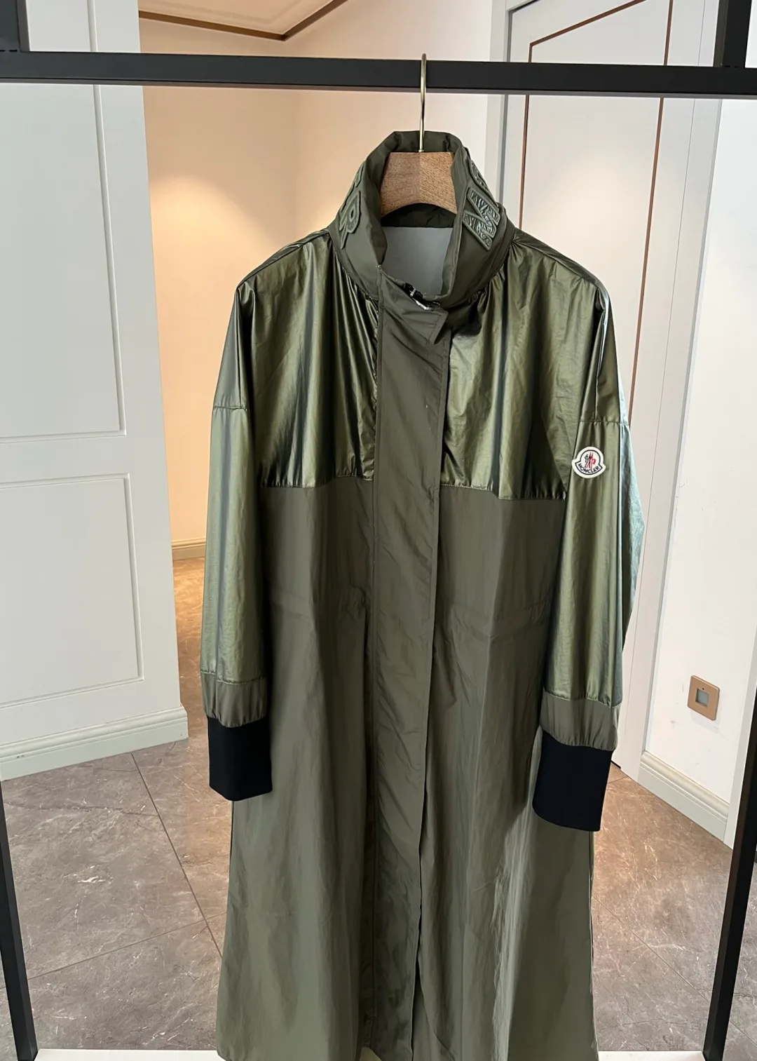 Куртки И Пуховики Женские Moncler 11489414