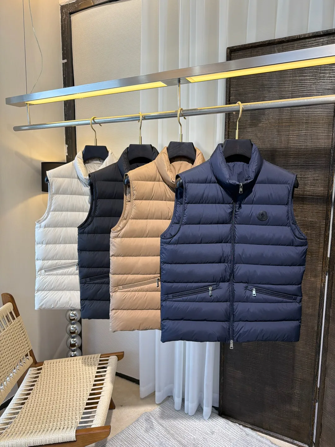 Жилеты Женские Moncler 18370517