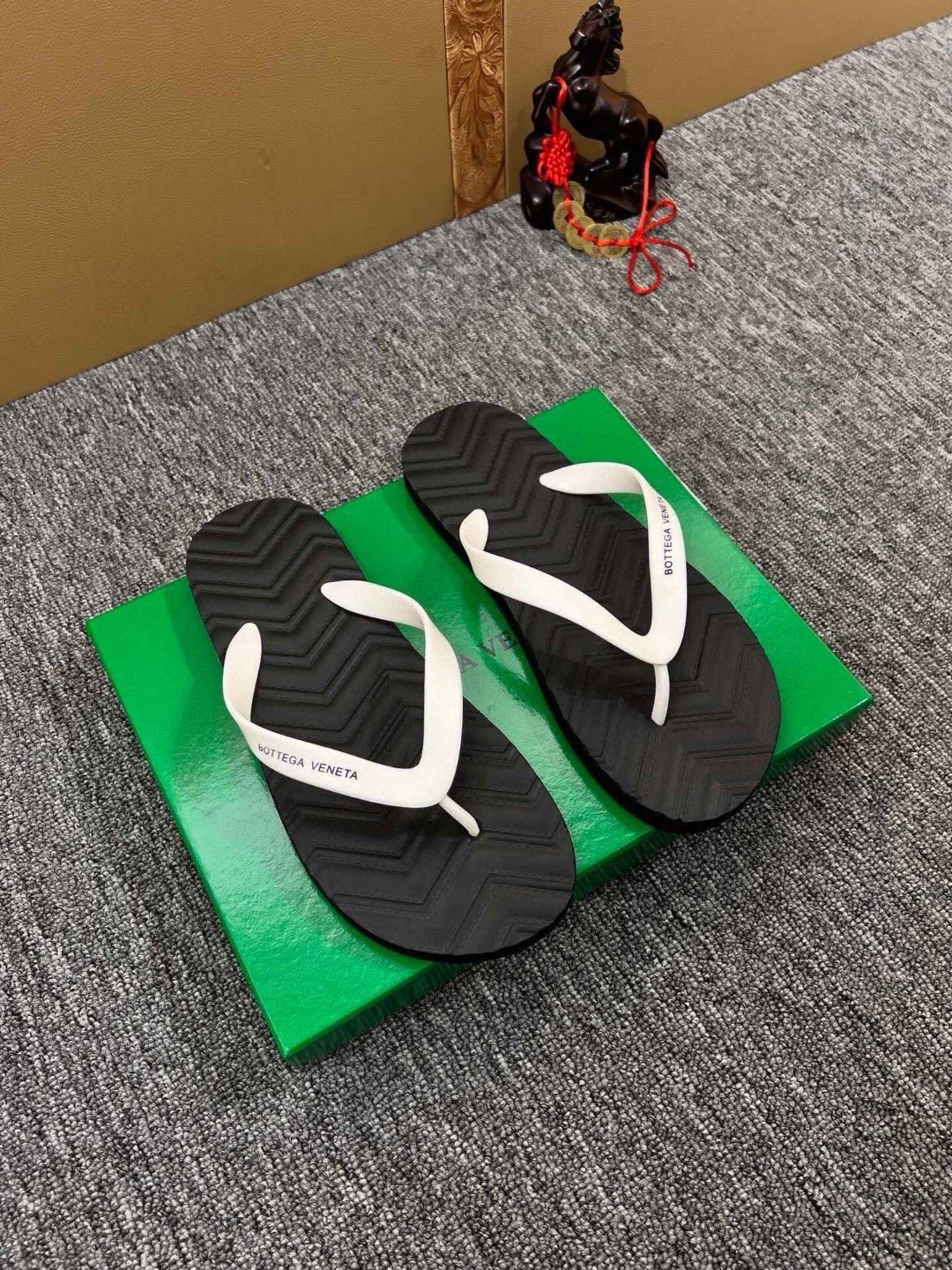Шлепанцы Мужские Bottega Veneta 11396542