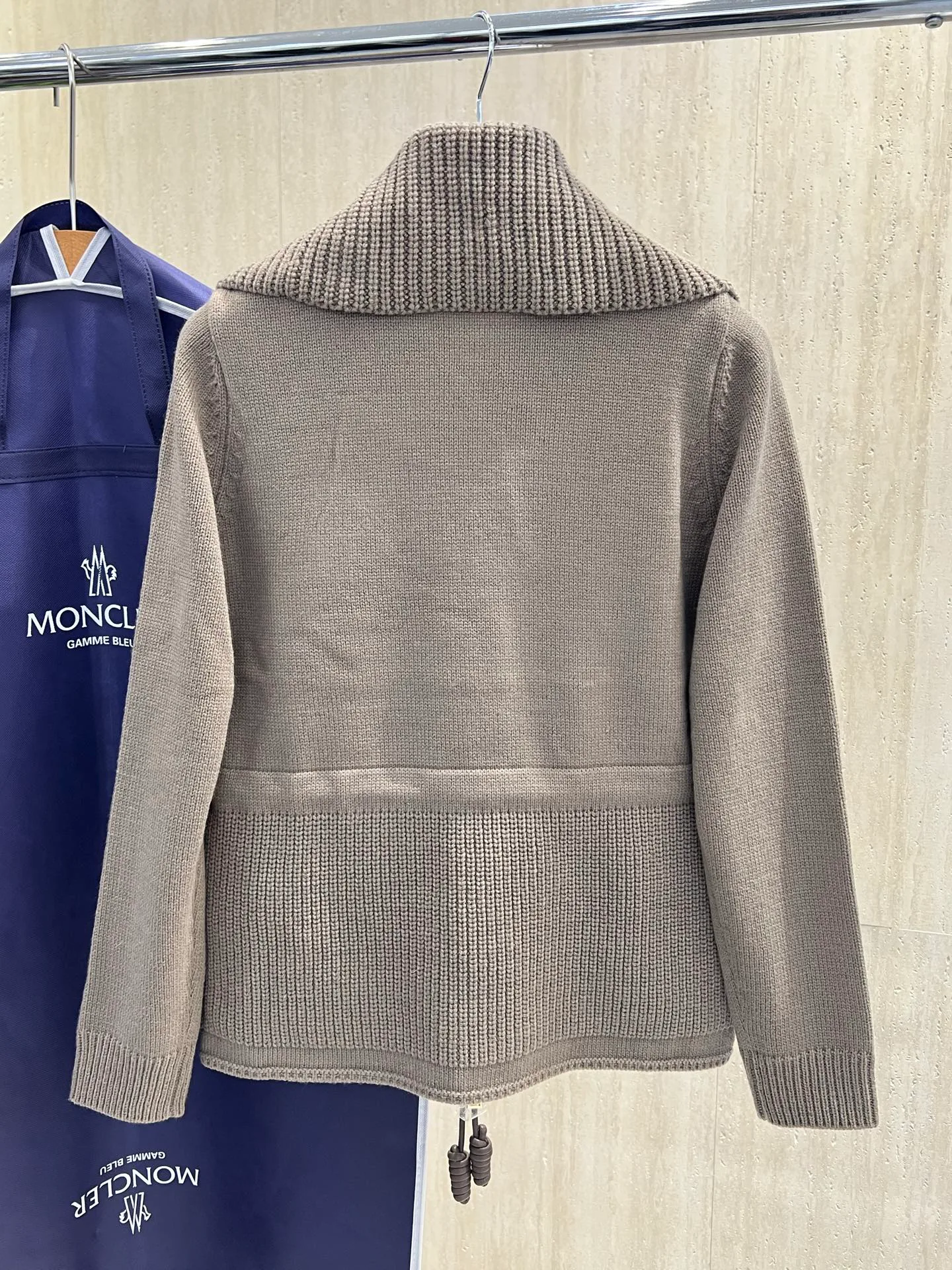 Джемперы И Свитеры Женские Moncler 18723390