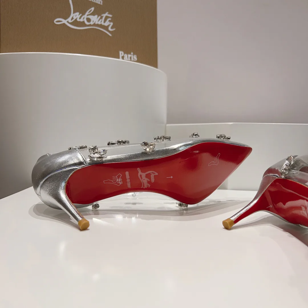 Туфли Женские Christian Louboutin 18004002
