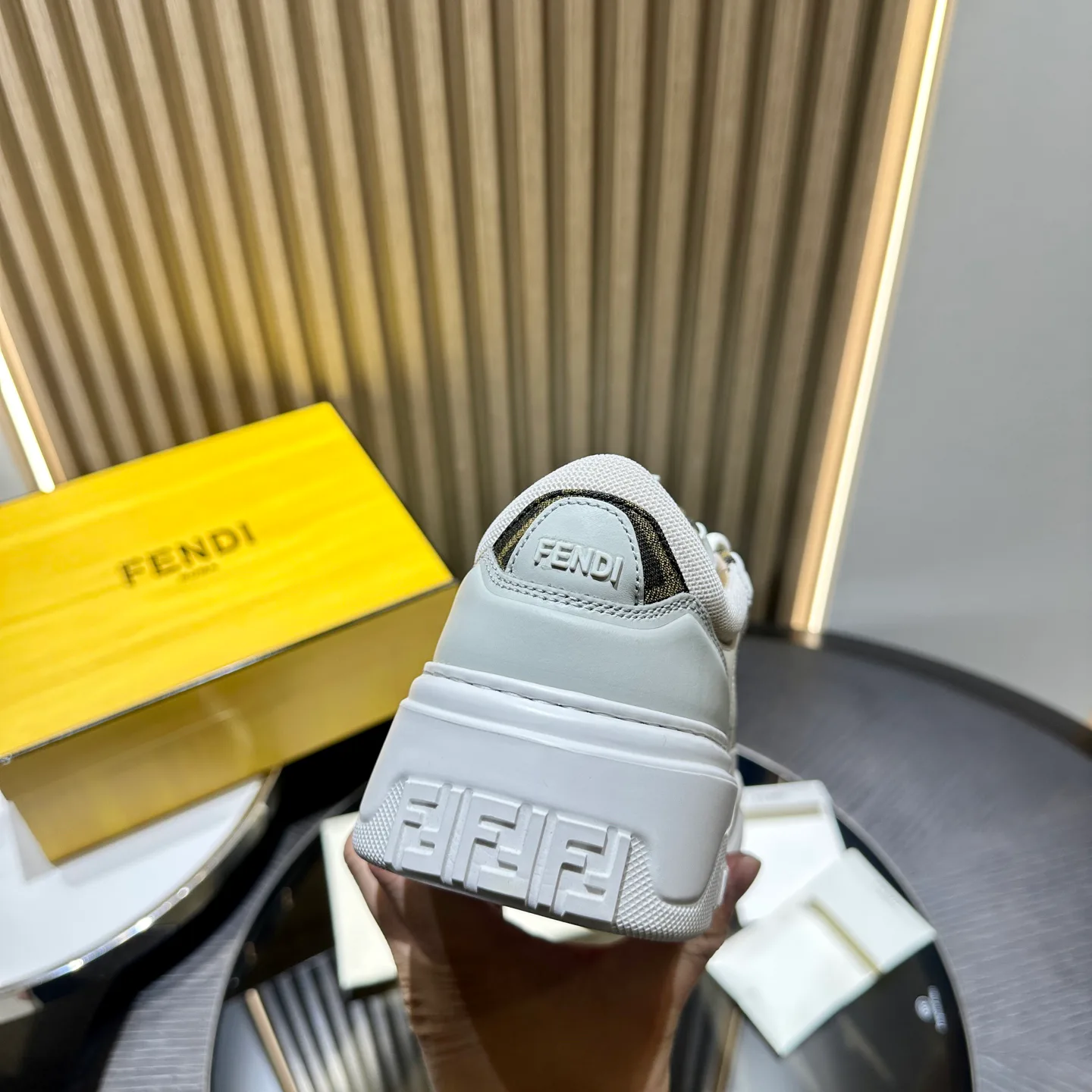 Кроссовки Мужские Fendi 31594