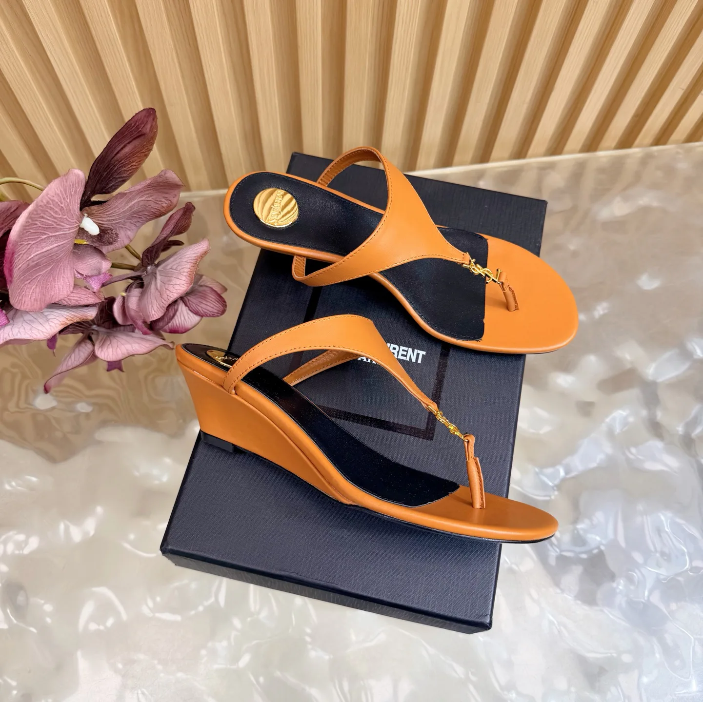 Босоножки Женские Saint Laurent 11660214