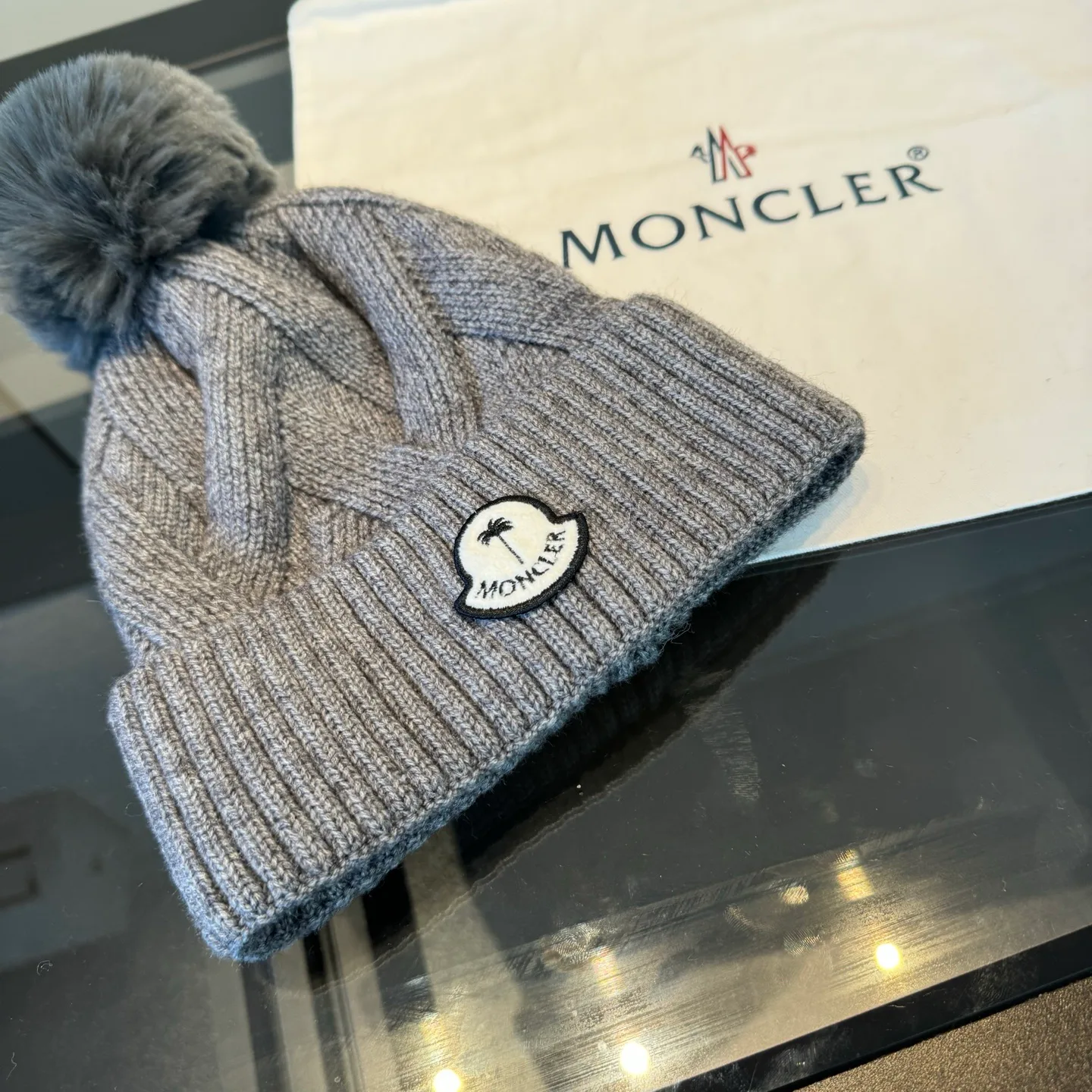 Головные Уборы Moncler 240470