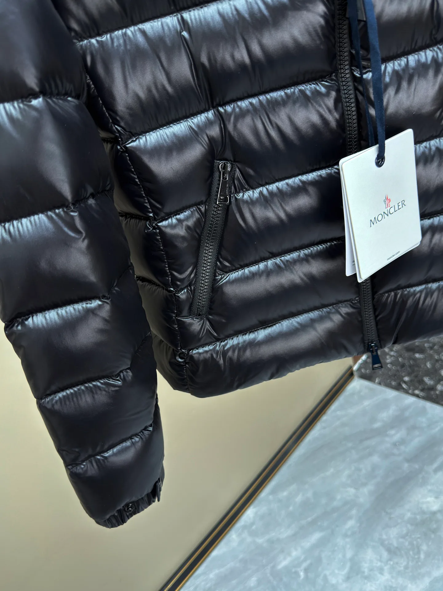 Куртки И Пуховики Женские Moncler 18631570
