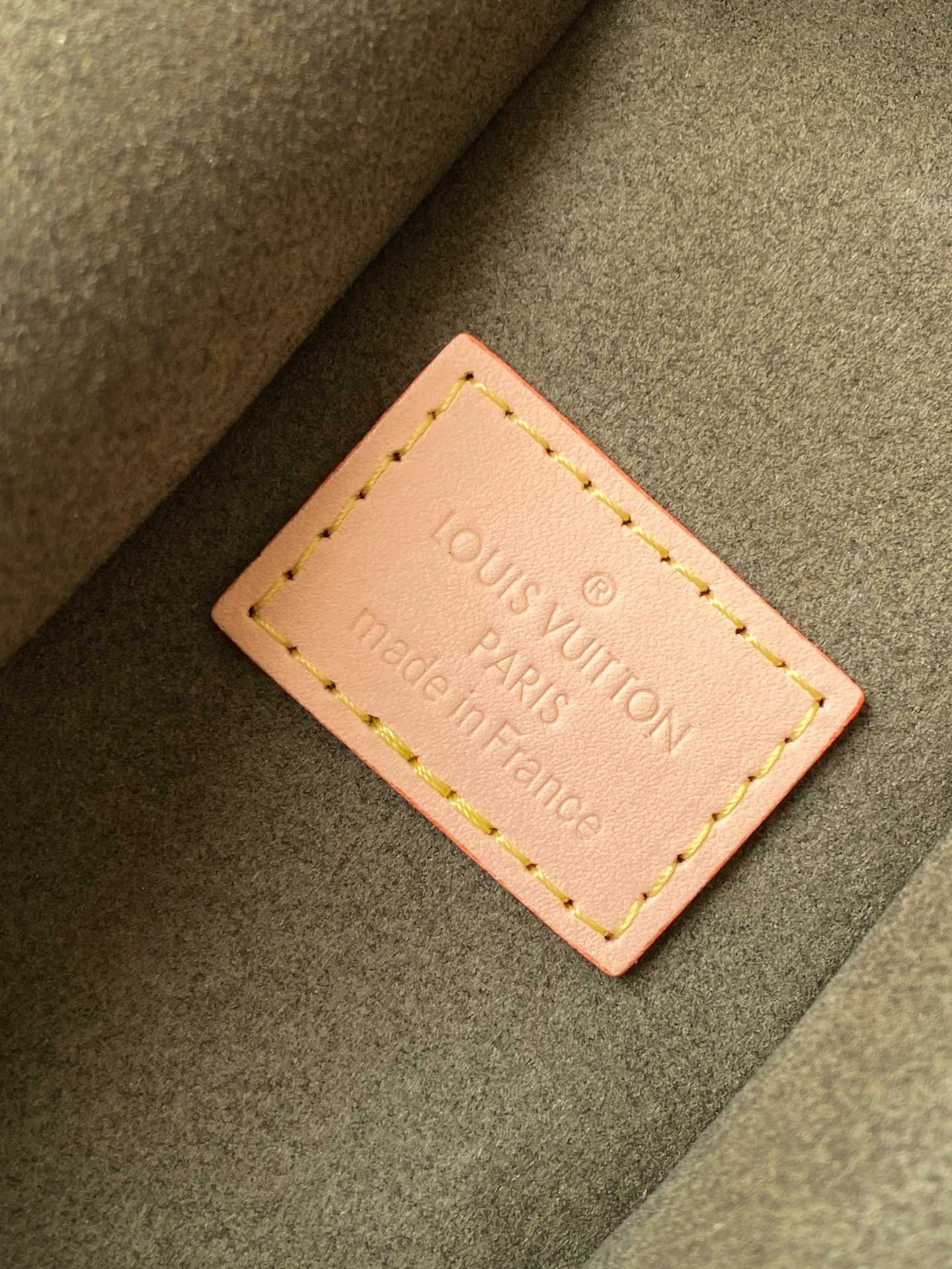 Классические Сумки Женские Louis Vuitton 13435273