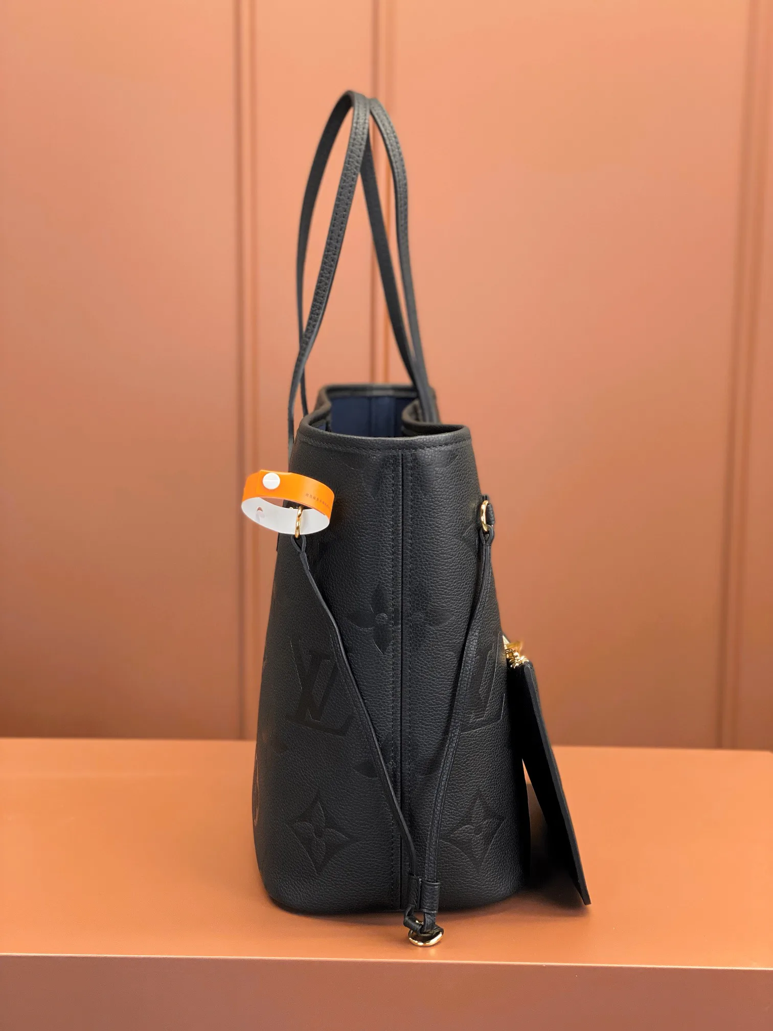 Классические Сумки Женские Louis Vuitton 17844902