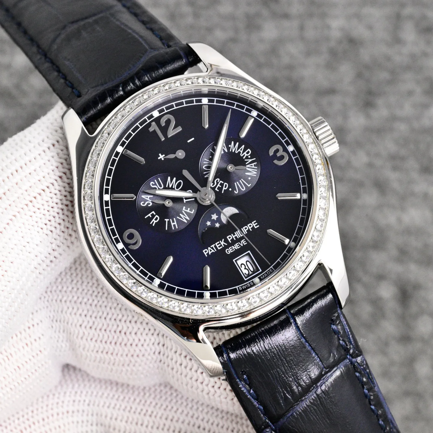 Часы Женские Patek Philippe 17120048
