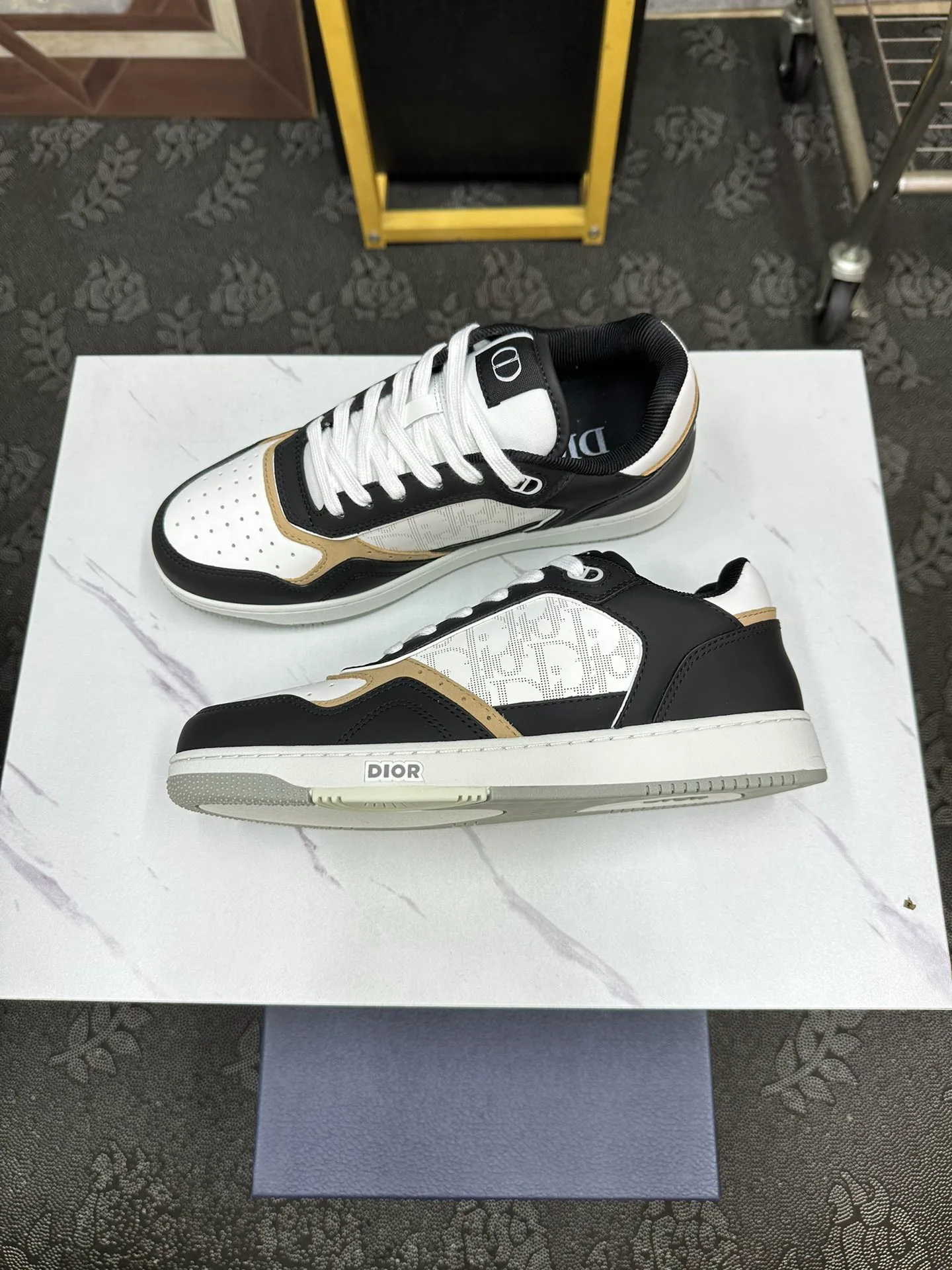 Кроссовки Женские Christian Dior 157550