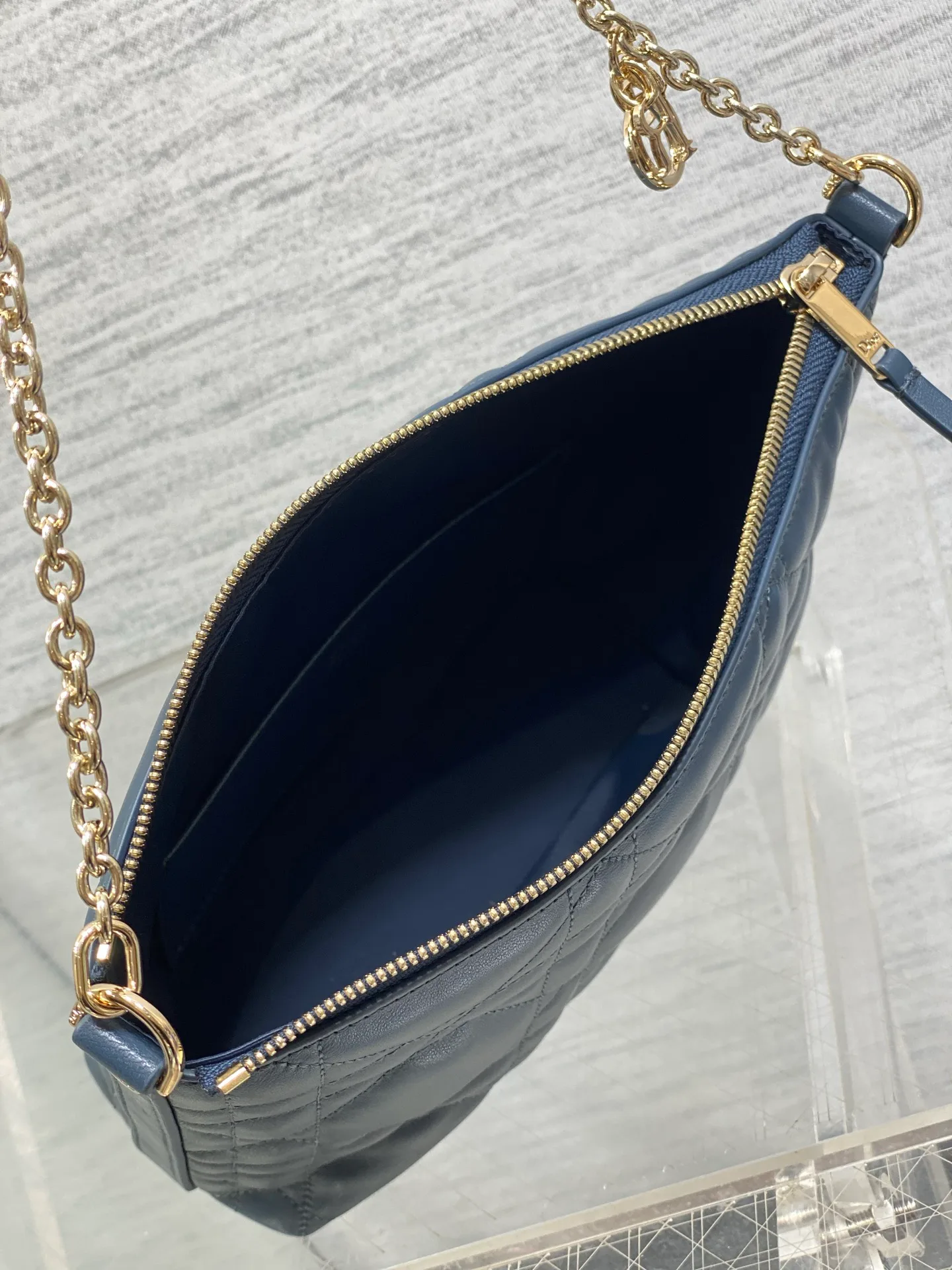 Классические Сумки Женские Christian Dior 17629545