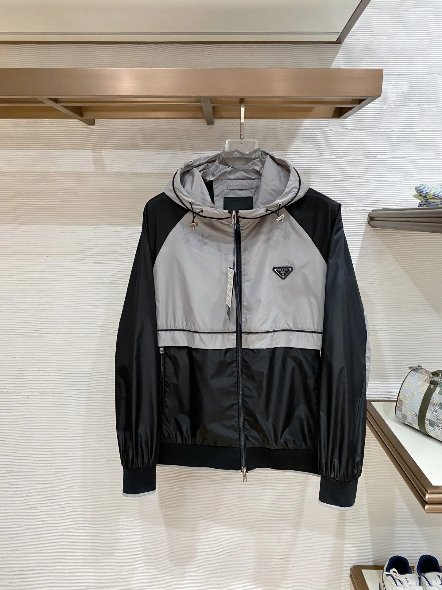 Куртки И Пуховики Мужские Prada 2385900