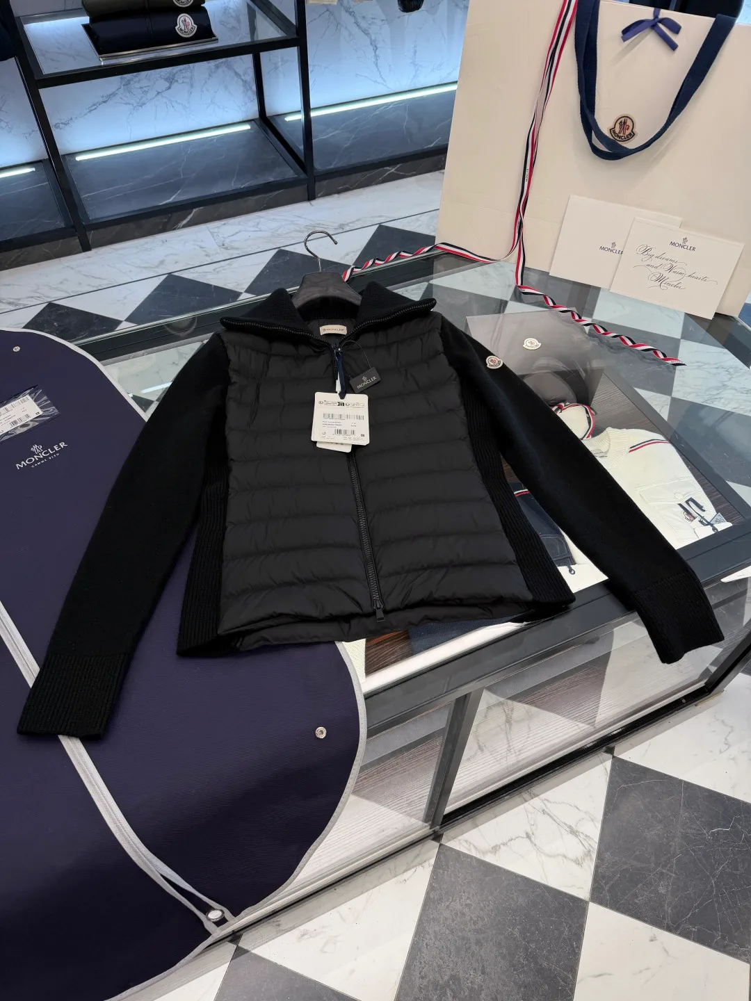 Куртки И Пуховики Женские Moncler 1738470