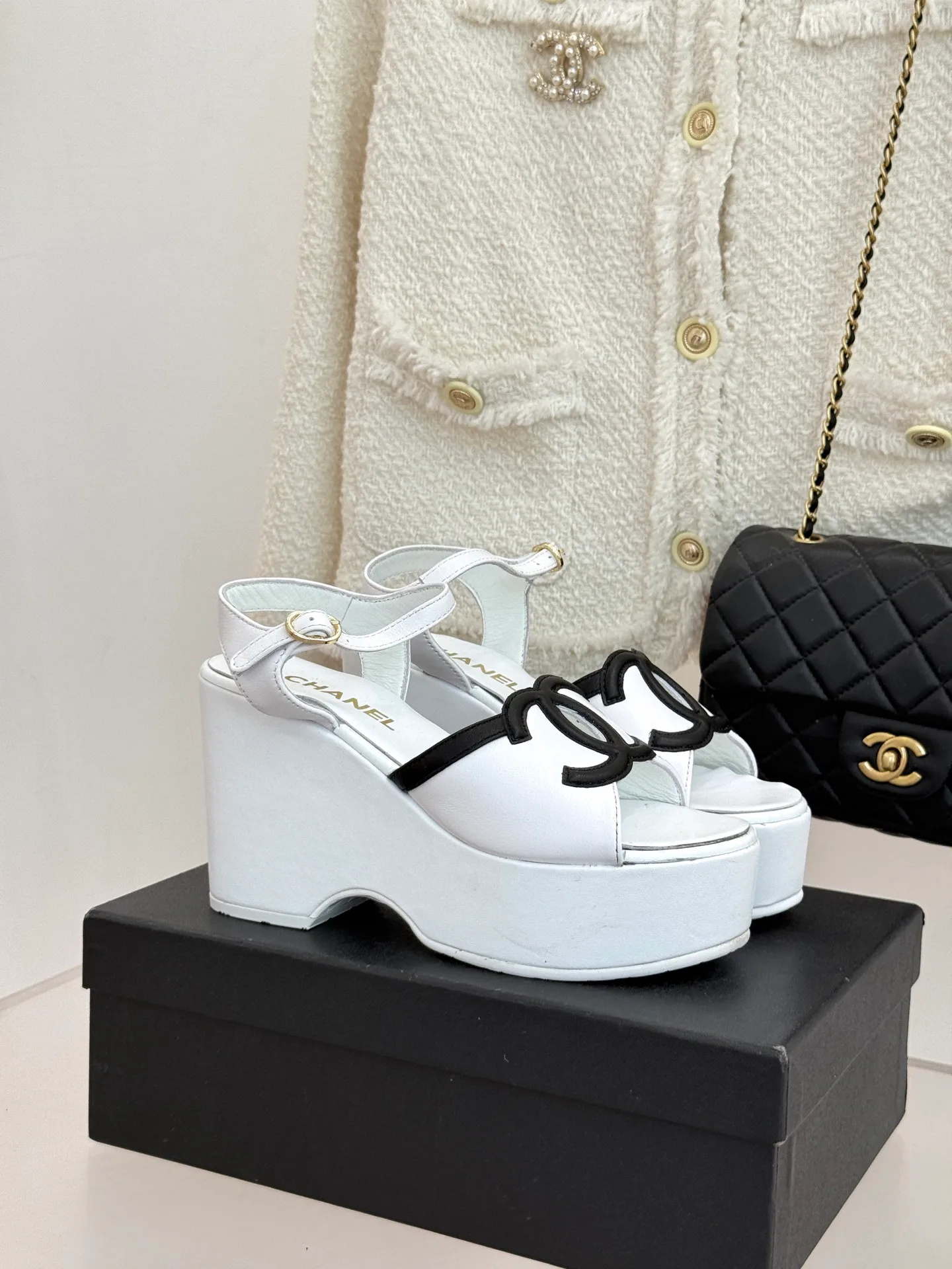 Босоножки Женские Chanel 12798268