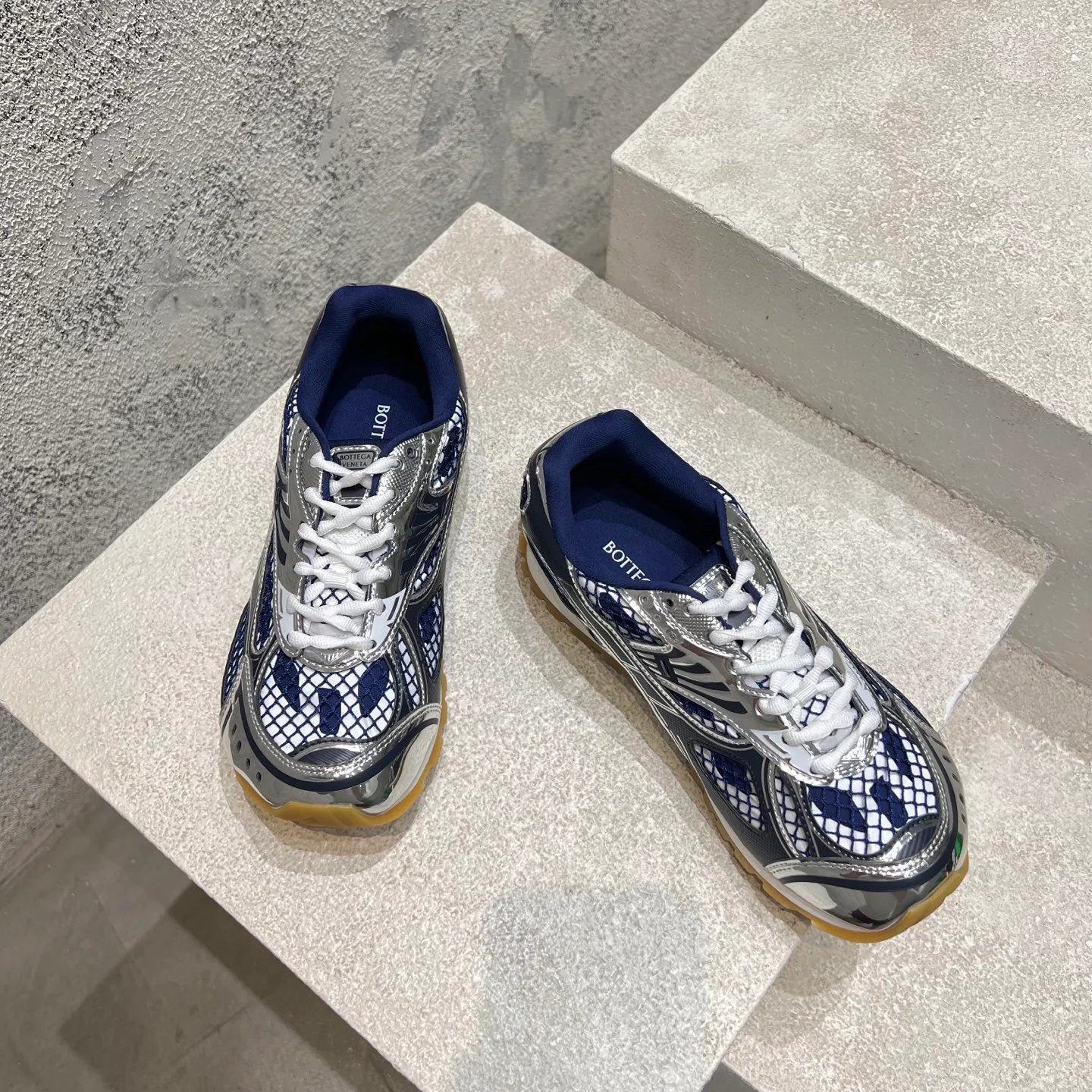 Кроссовки Женские Bottega Veneta 11565926
