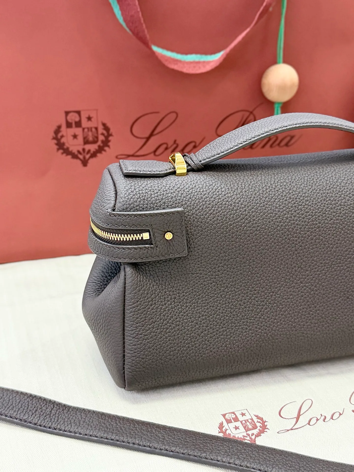 Классические Сумки Женские Loro Piana 17692349