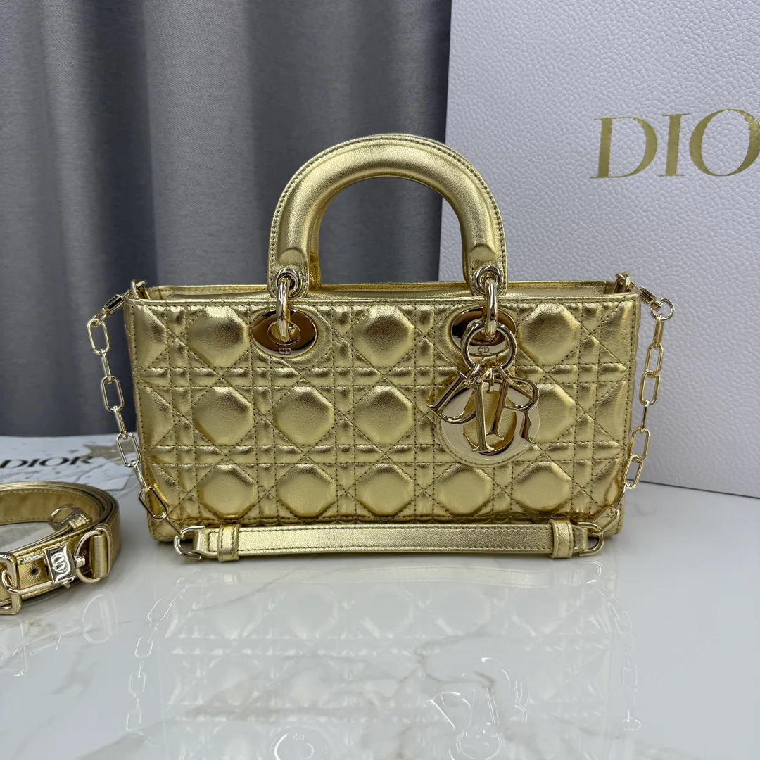 Классические Сумки Женские Christian Dior 18116440