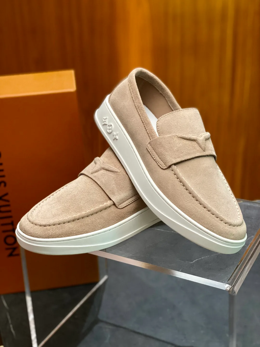 Лоферы И Мокасины Женские Louis Vuitton 17932745