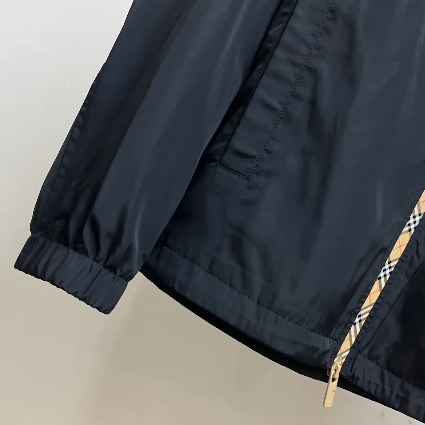 Куртки И Пуховики Женские Burberry 17340701
