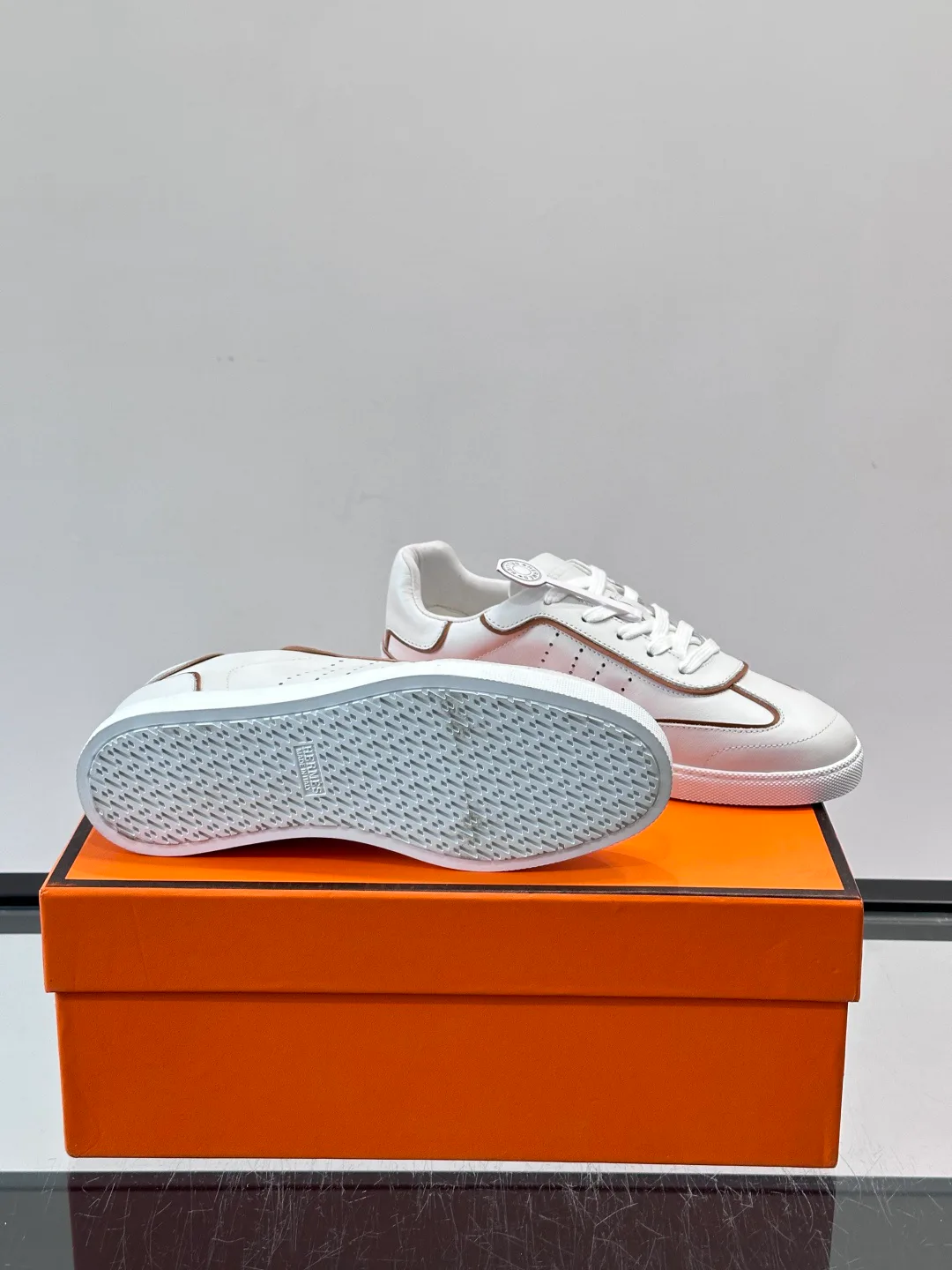Кроссовки Женские Hermes 18102930