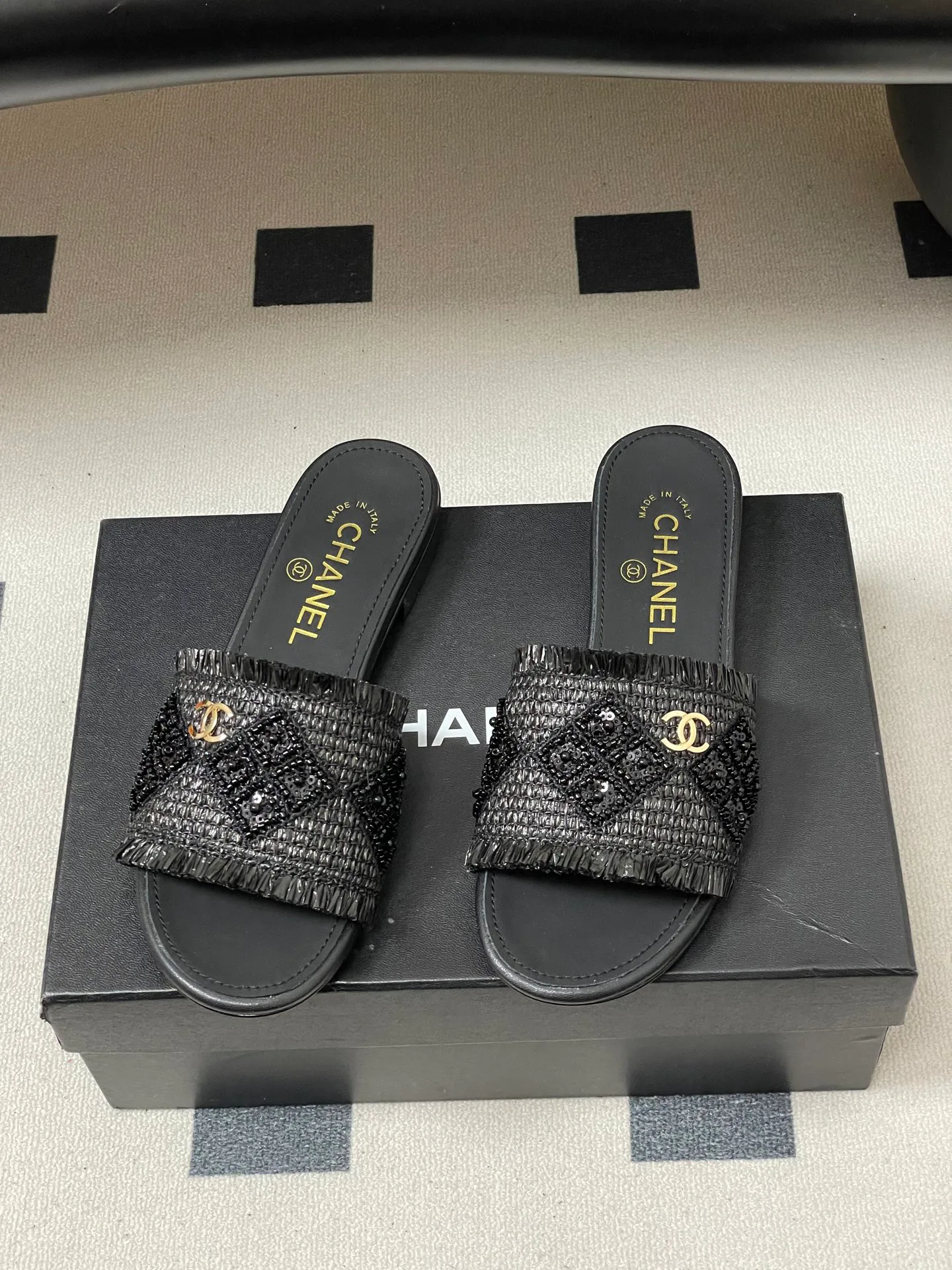 Босоножки Женские Chanel 10993819