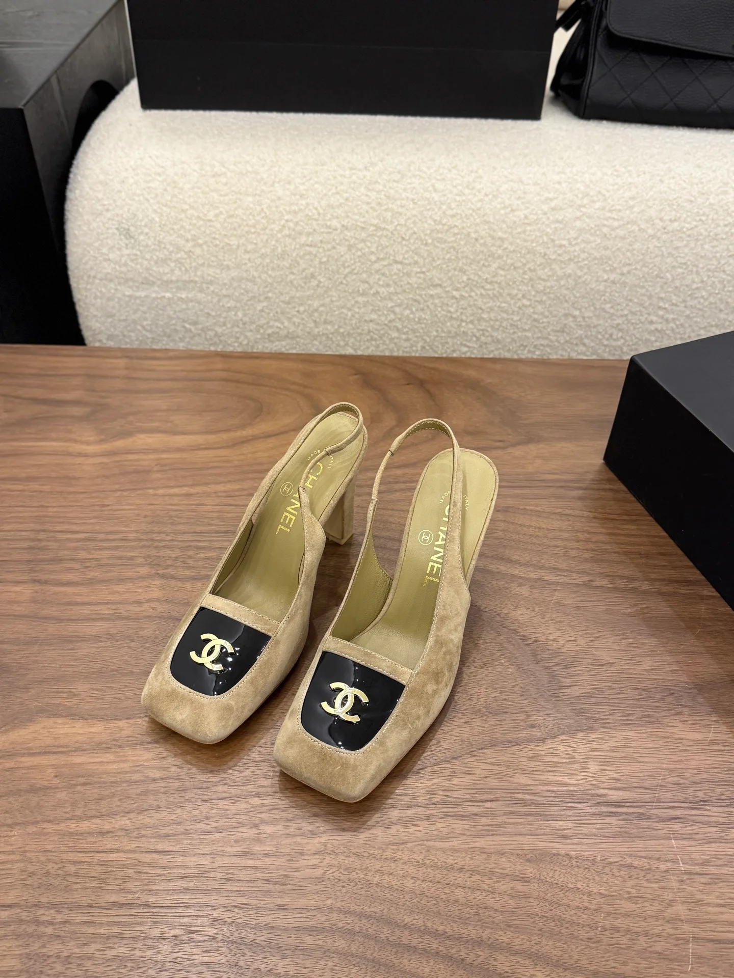 Туфли Женские Chanel 19583446