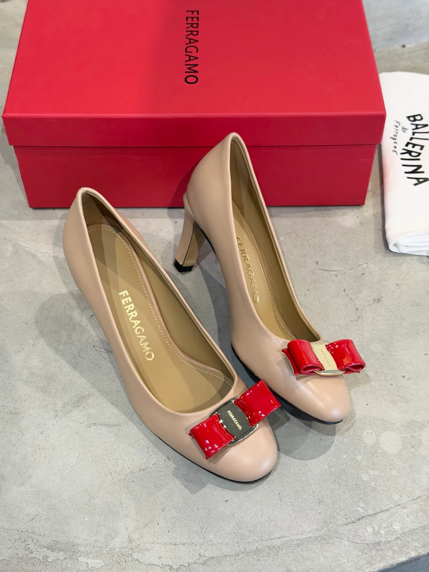 Туфли Женские Salvatore Ferragamo 20153161
