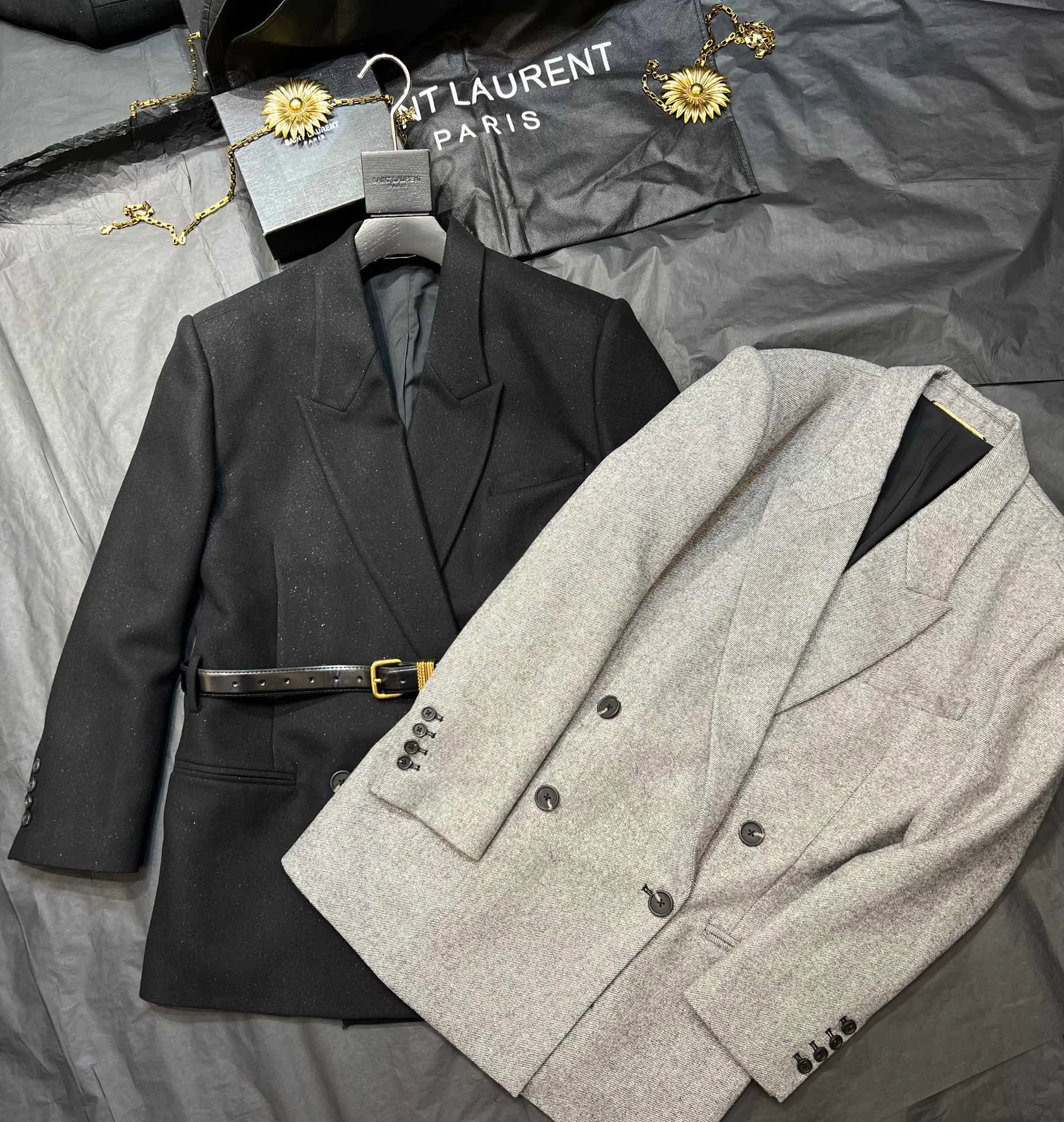 Куртки И Пуховики Женские Saint Laurent 148519