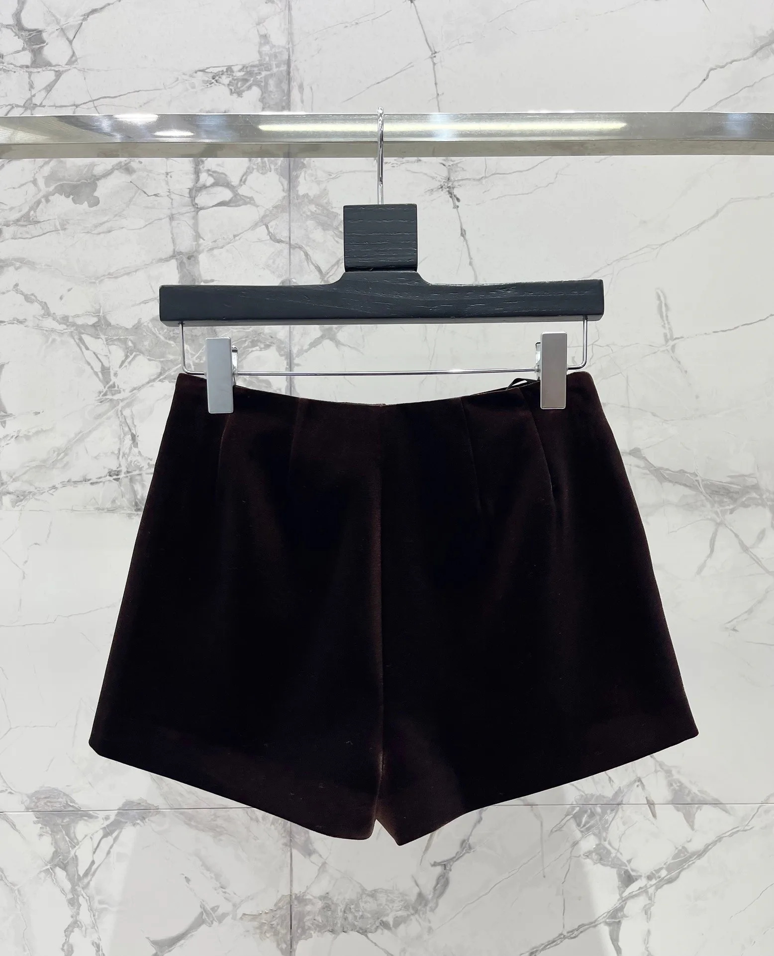 Шорты Женские Saint Laurent 18478749