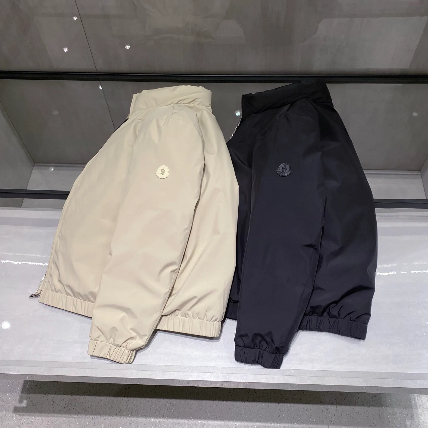 Куртки И Пуховики Женские Moncler 4486278