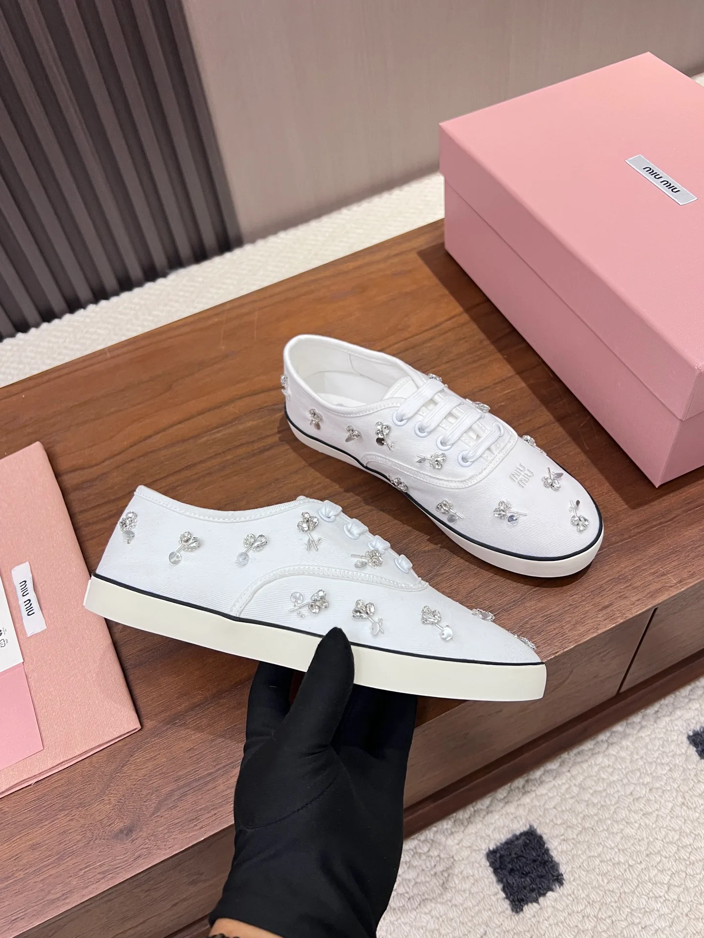 Кроссовки Женские Miu Miu 17968644