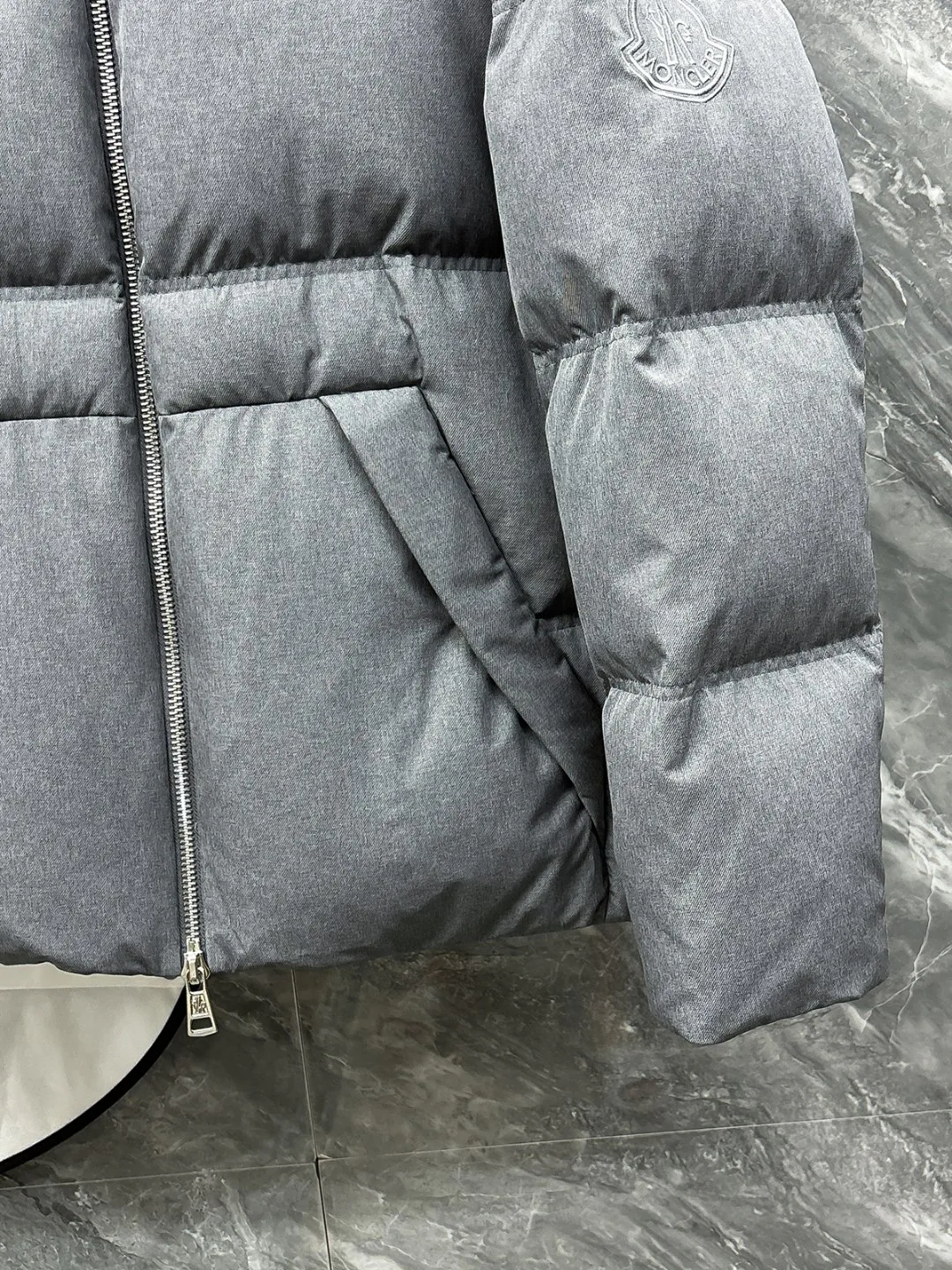 Куртки И Пуховики Мужские Moncler 5023444